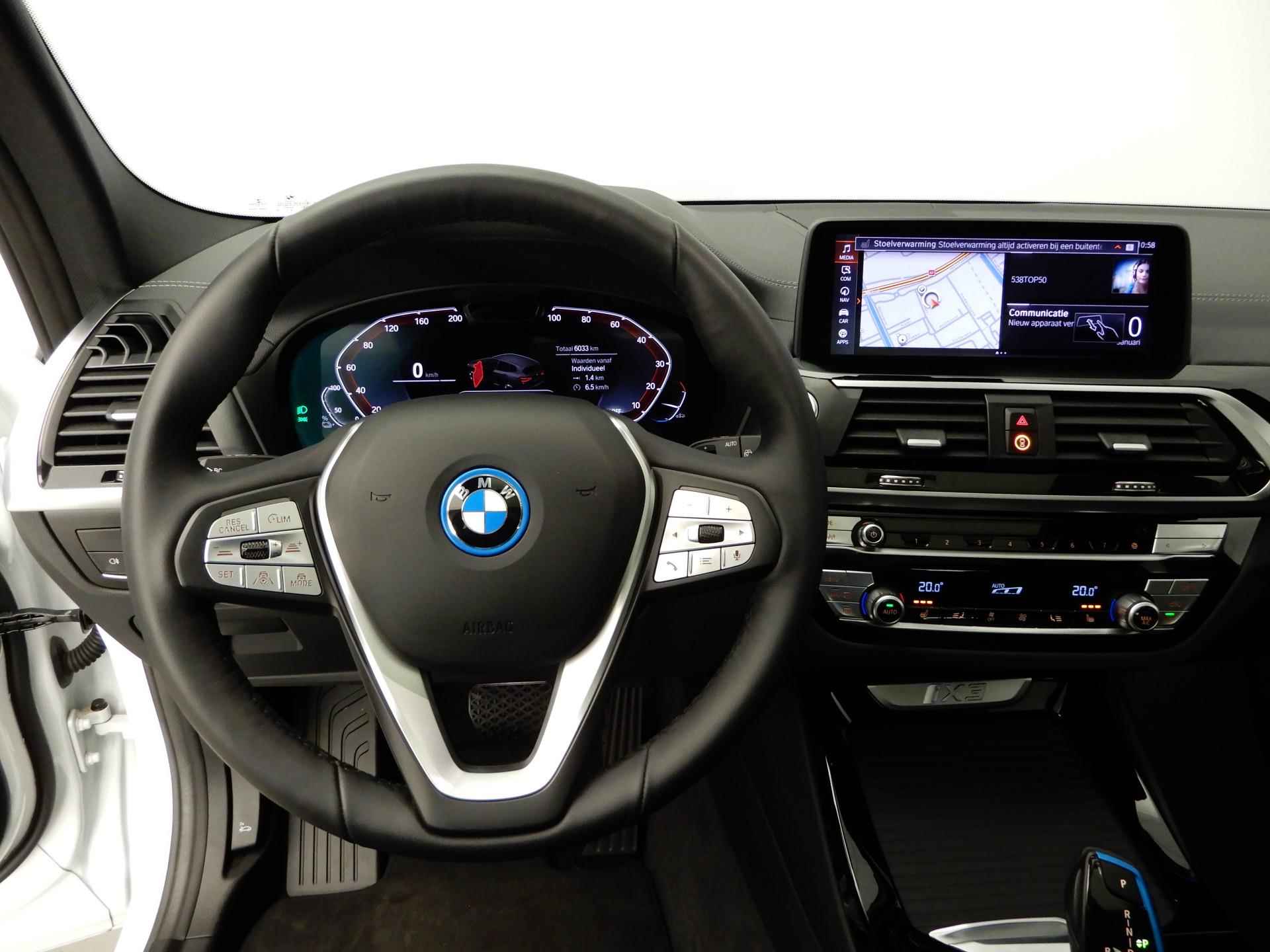 BMW iX3 High Executive 80 kWh | LED | Leder | HUD | Trekhaak | Schuifdak | Sportstoelen | DAB | Harman-kardon sound | Alu 20 inch - 11/29