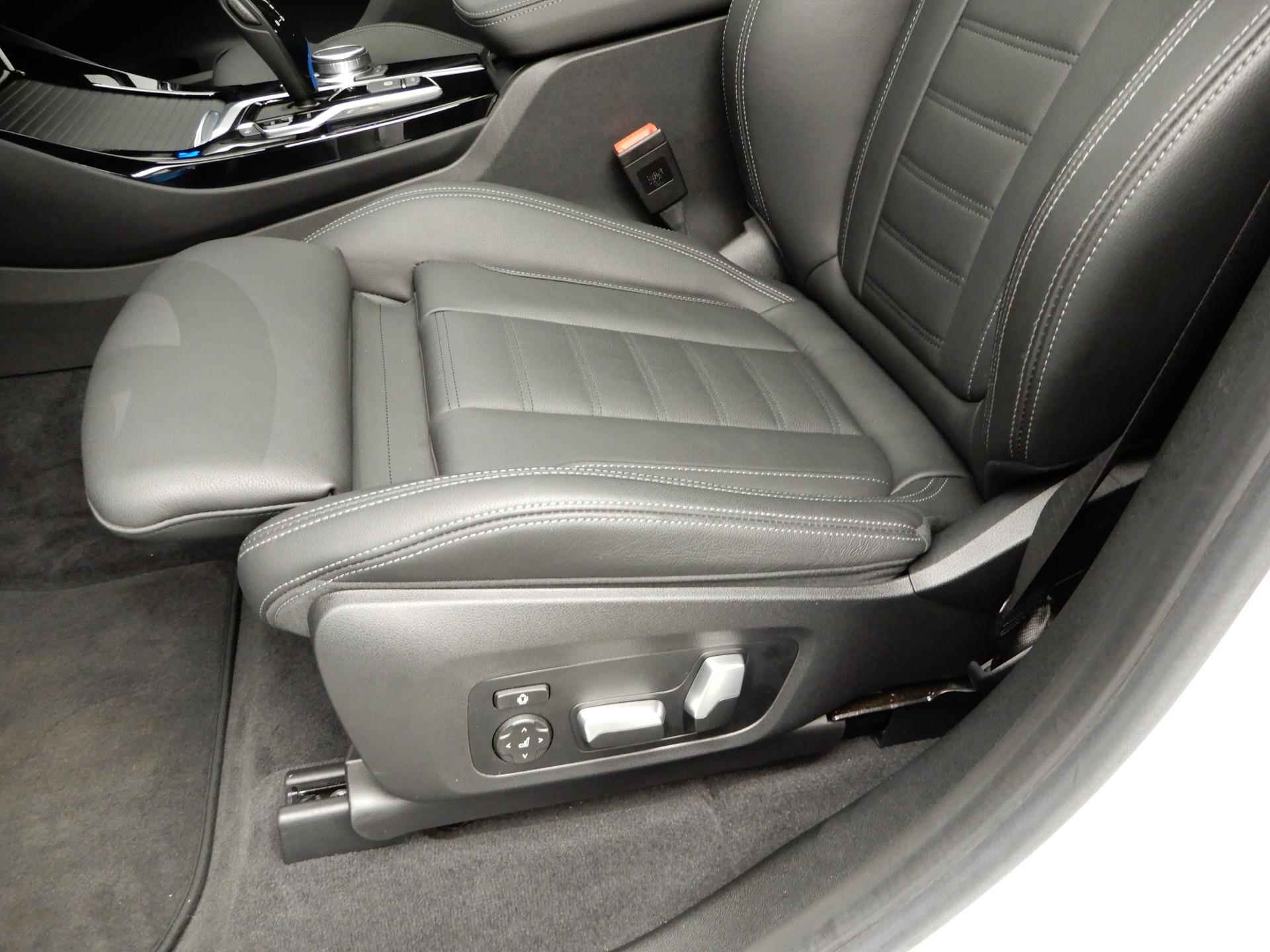 BMW iX3 High Executive 80 kWh | LED | Leder | HUD | Trekhaak | Schuifdak | Sportstoelen | DAB | Harman-kardon sound | Alu 20 inch - 16/29