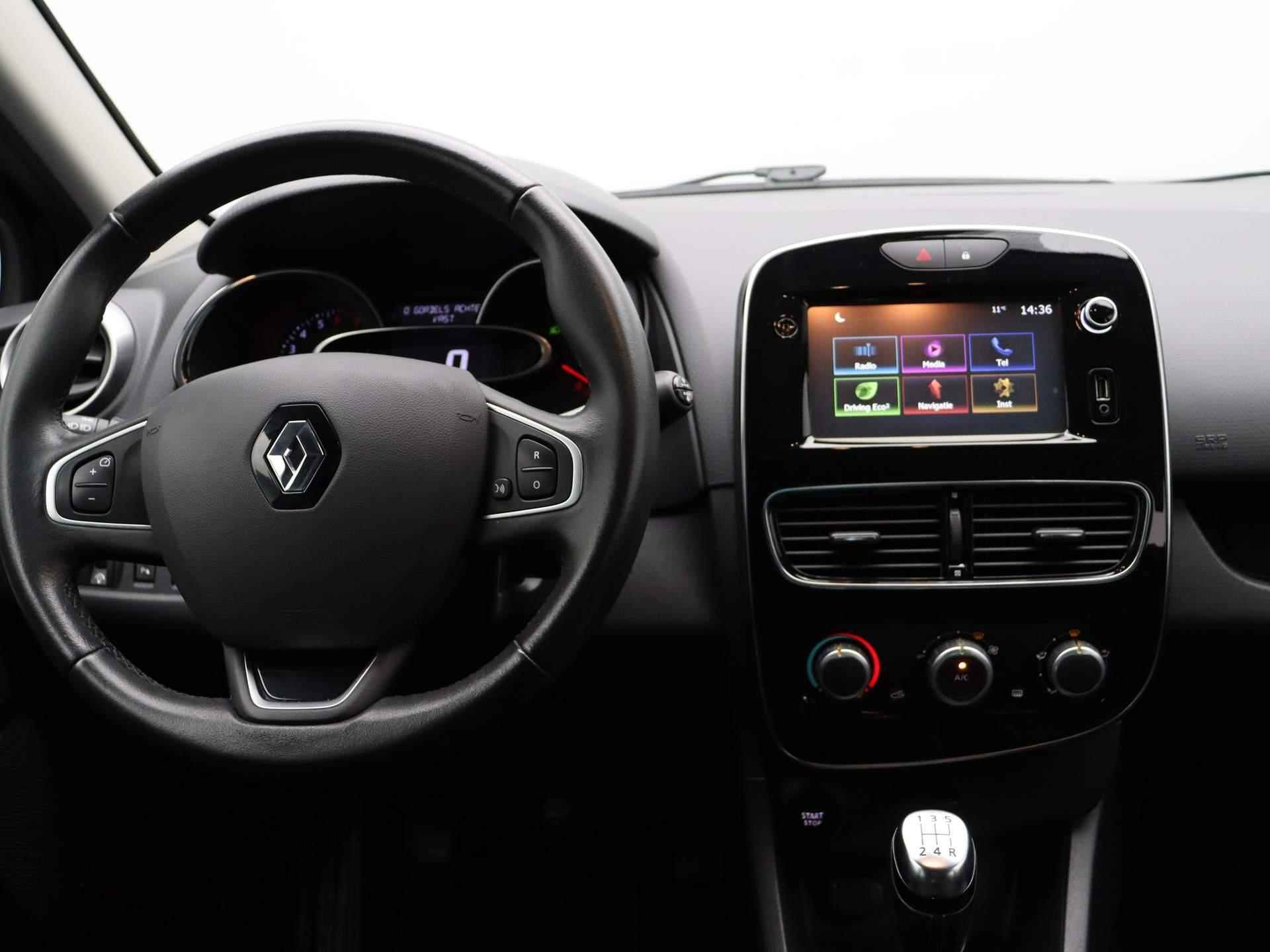 Renault Clio 90pk TCe Limited | Navigatie | Cruise control | Airco | Parkeersensoren achter | - 4/44