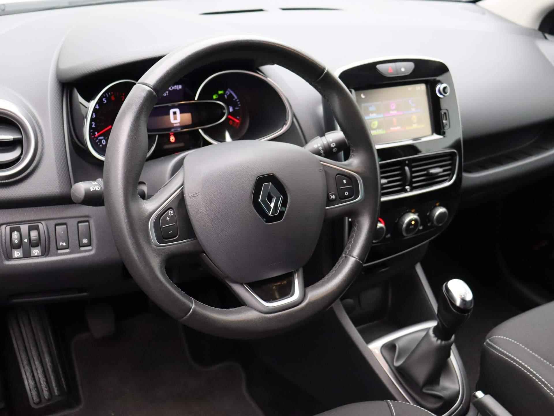 Renault Clio 90pk TCe Limited | Navigatie | Cruise control | Airco | Parkeersensoren achter | - 16/44