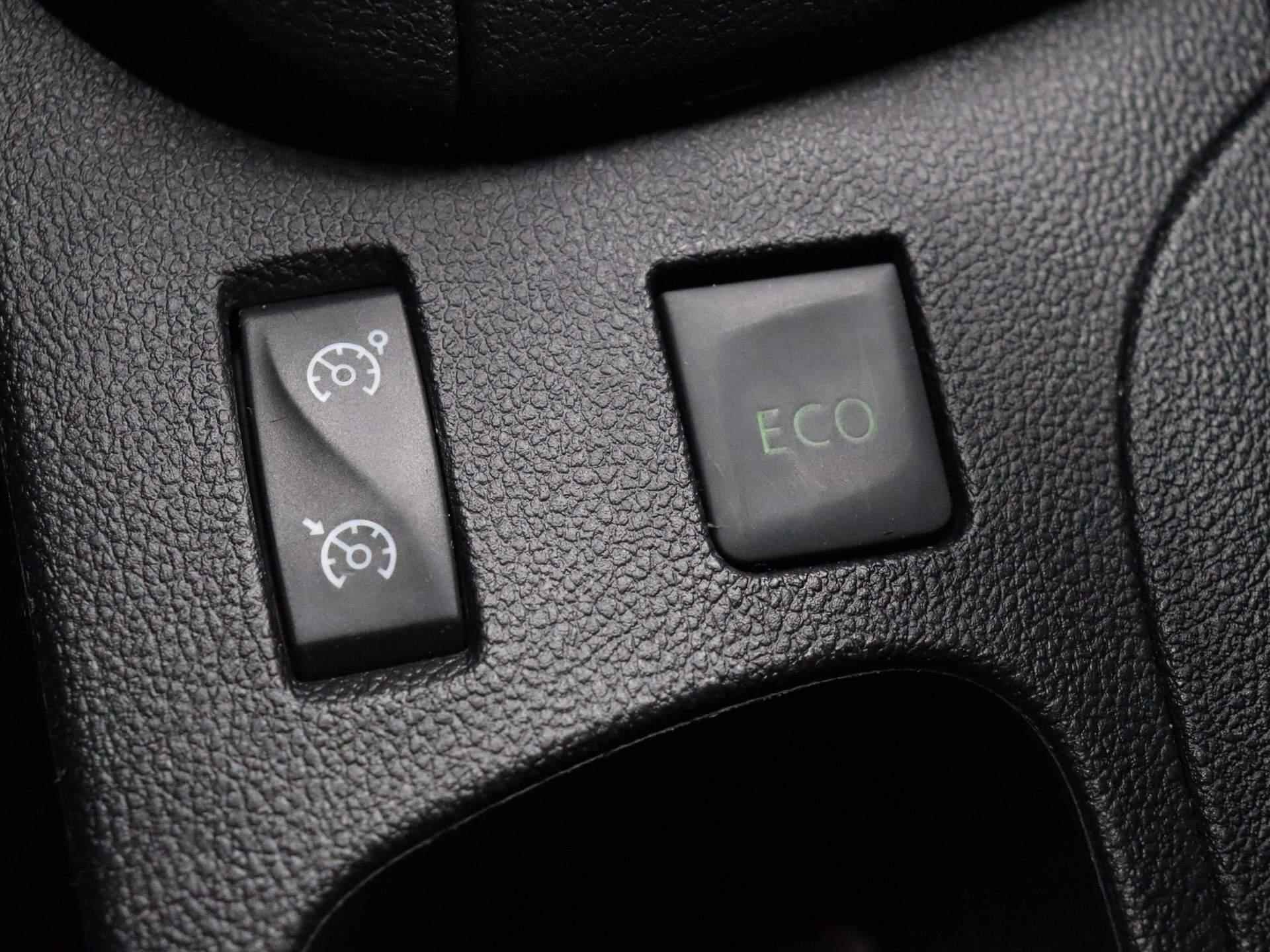 Renault Clio 90pk TCe Limited | Navigatie | Cruise control | Airco | Parkeersensoren achter | - 25/44