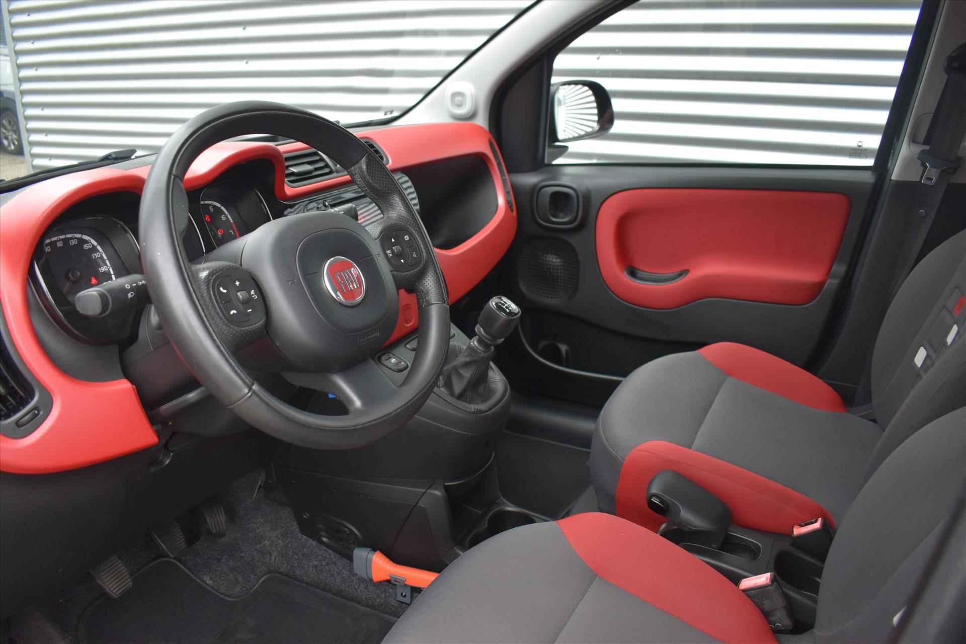 Fiat Panda 0.9 TwinAir Lounge | Climate Control | All season banden | NL auto | Bluetooth | Incl. BOVAG garantie & onderhoudsbeurt - 8/22