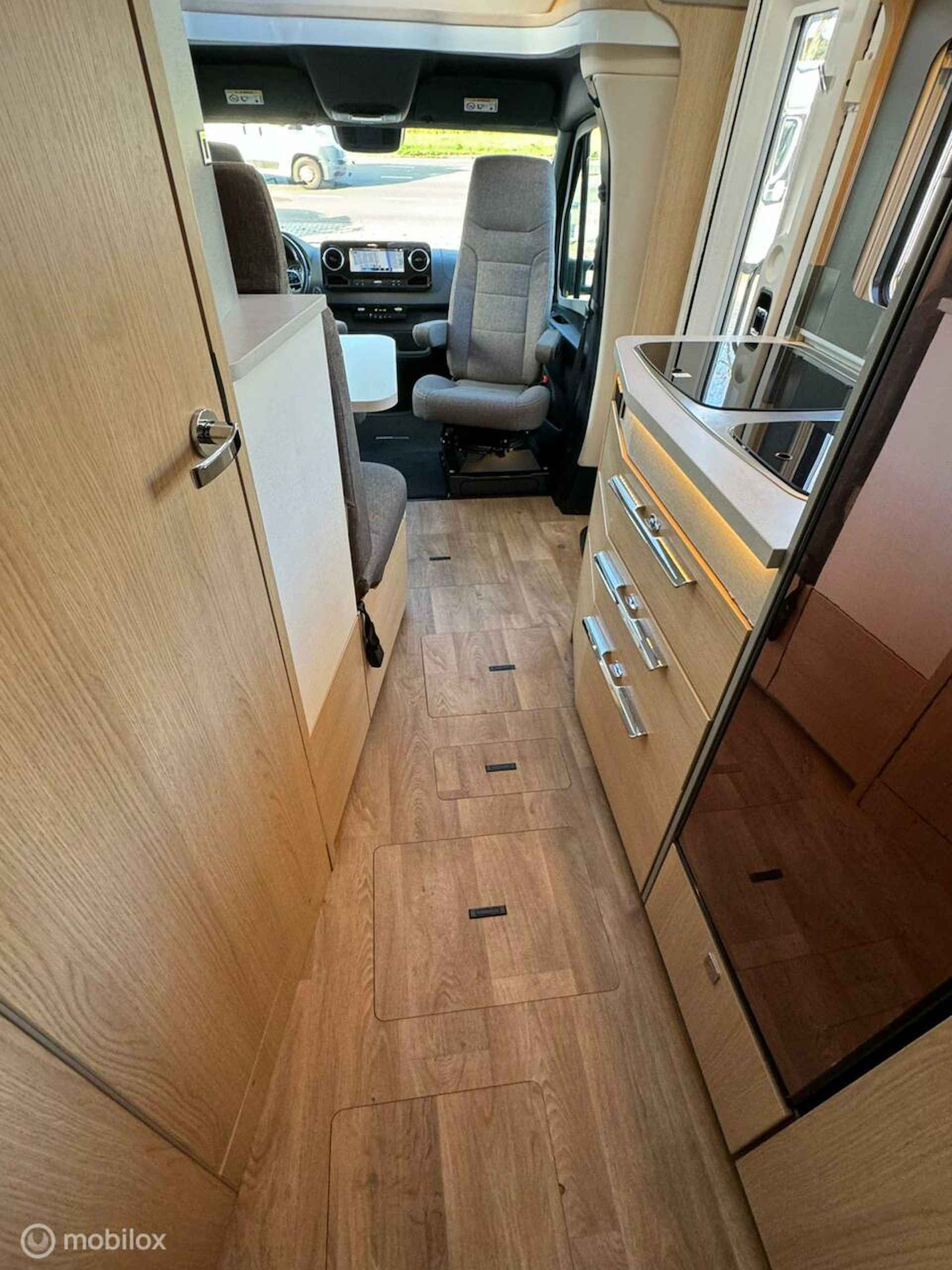 Hymer B580 MC 177PK Automaat Enkele Bedden 2X Airco Luifel - 23/32