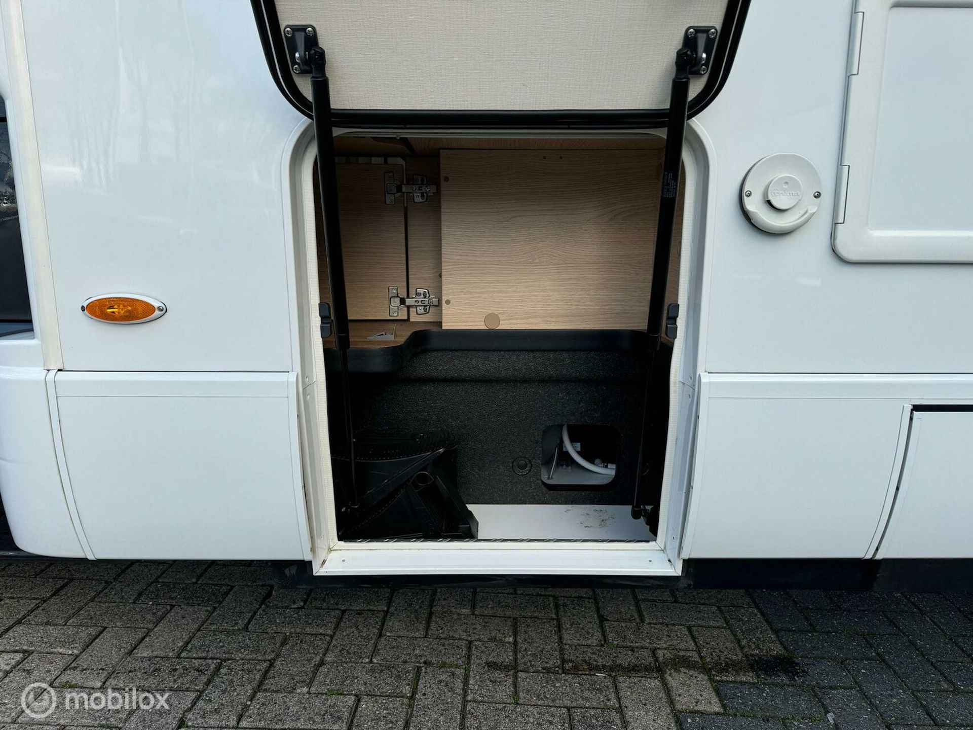 Hymer B580 MC 177PK Automaat Enkele Bedden 2X Airco Luifel - 28/32