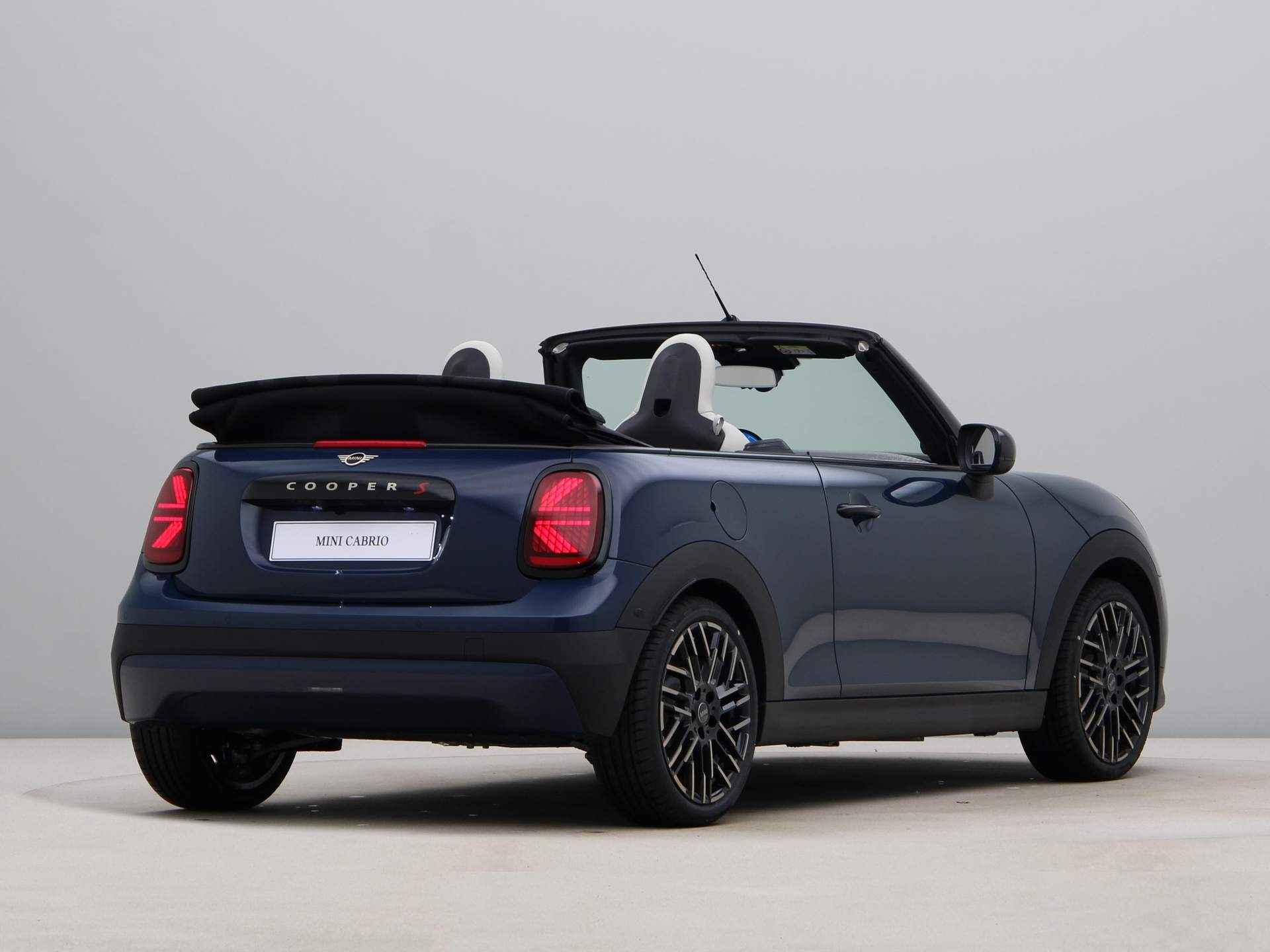 MINI Cooper Cabrio S Favoured Pakket XL PRIVATE LEASE EUR 895,- (48 mnd/10.000 km) - 15/33