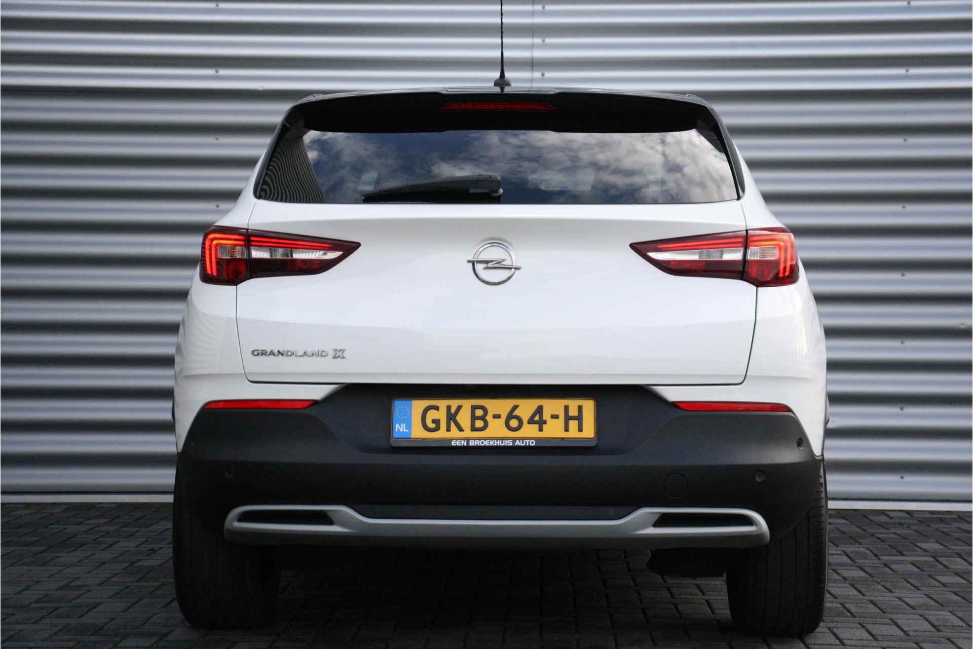 Opel Grandland X 1.2 TURBO 130PK ELEGANCE AUTOMAAT / NAVI / LEDER / CLIMA / LED / AGR / PDC / 18" LMV / CAMERA / WINTERPAKKET / NIEUWSTAAT !! - 8/39