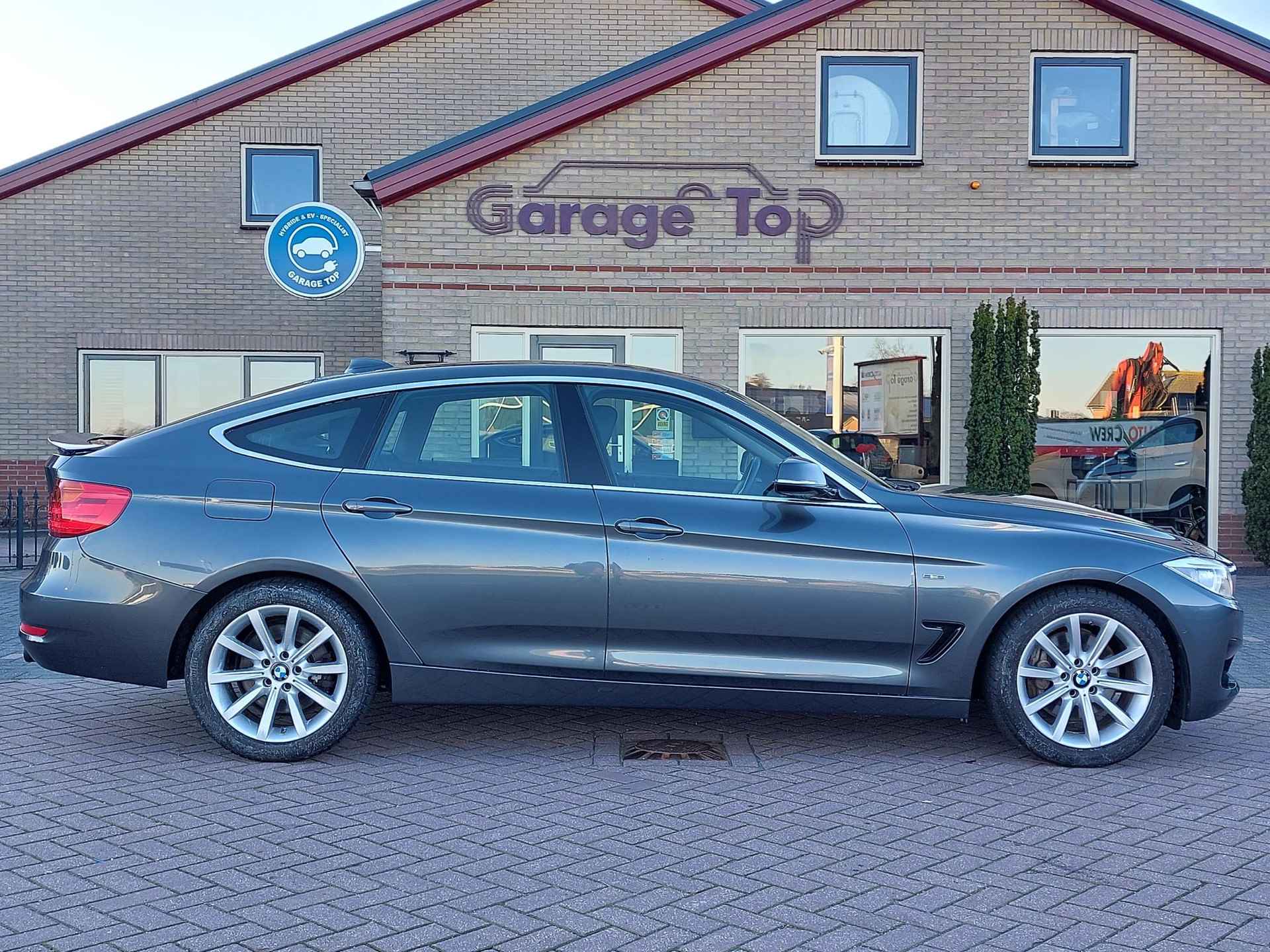 BMW 3-serie GT 335i High Executive | Pano | Trekhaak | HUD | Leder | 100% onderhouden - 6/53