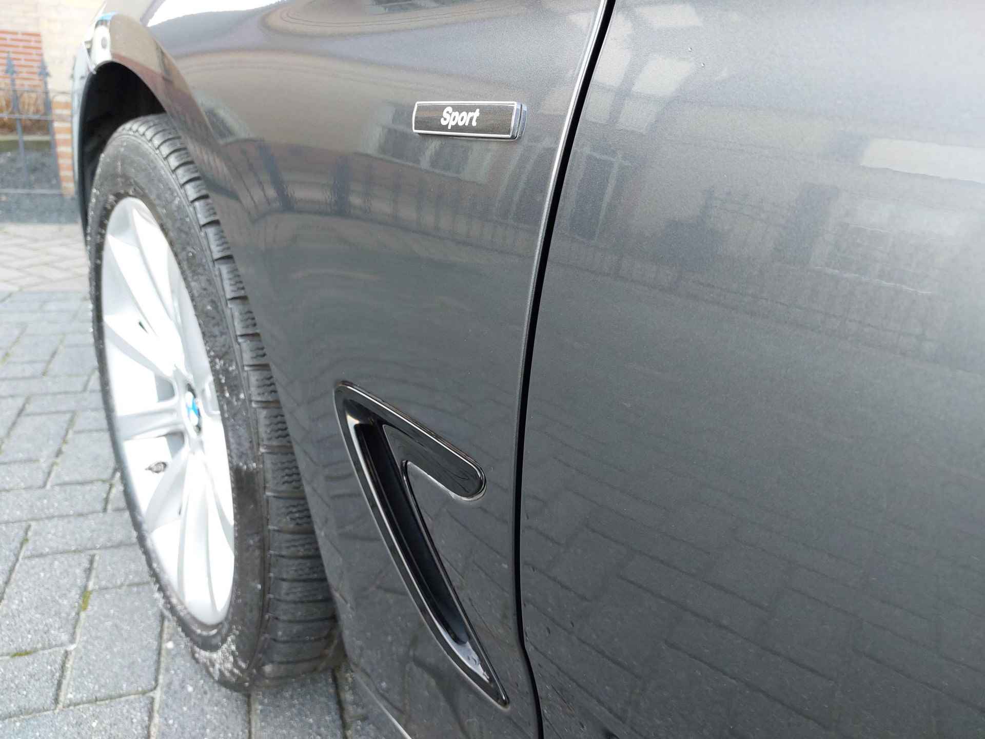 BMW 3-serie GT 335i High Executive | Pano | Trekhaak | HUD | Leder | 100% onderhouden - 11/53