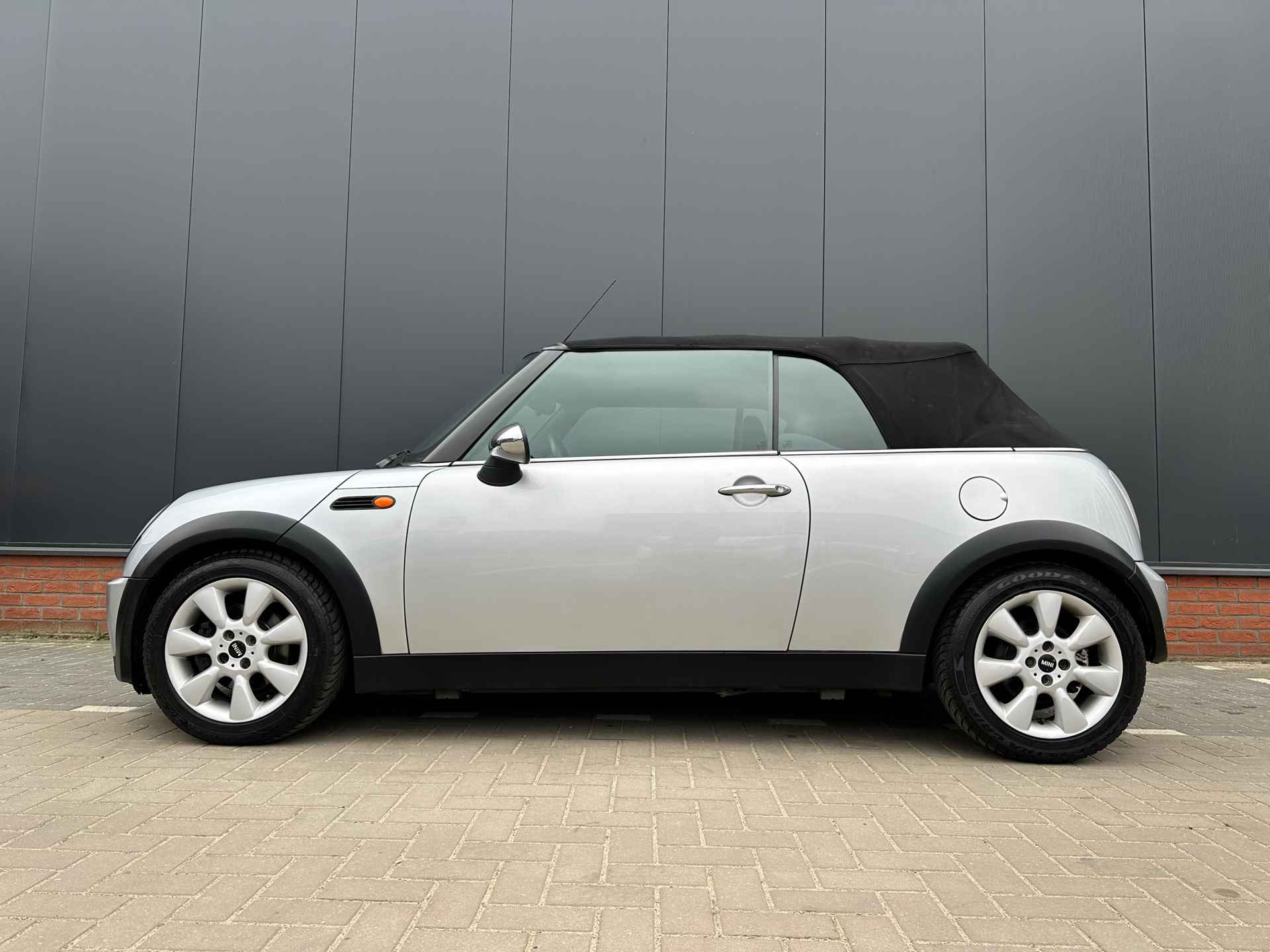 Mini Mini Cabrio 1.6 Cooper Chili (12 mnd BOVAG garantie) - 8/34