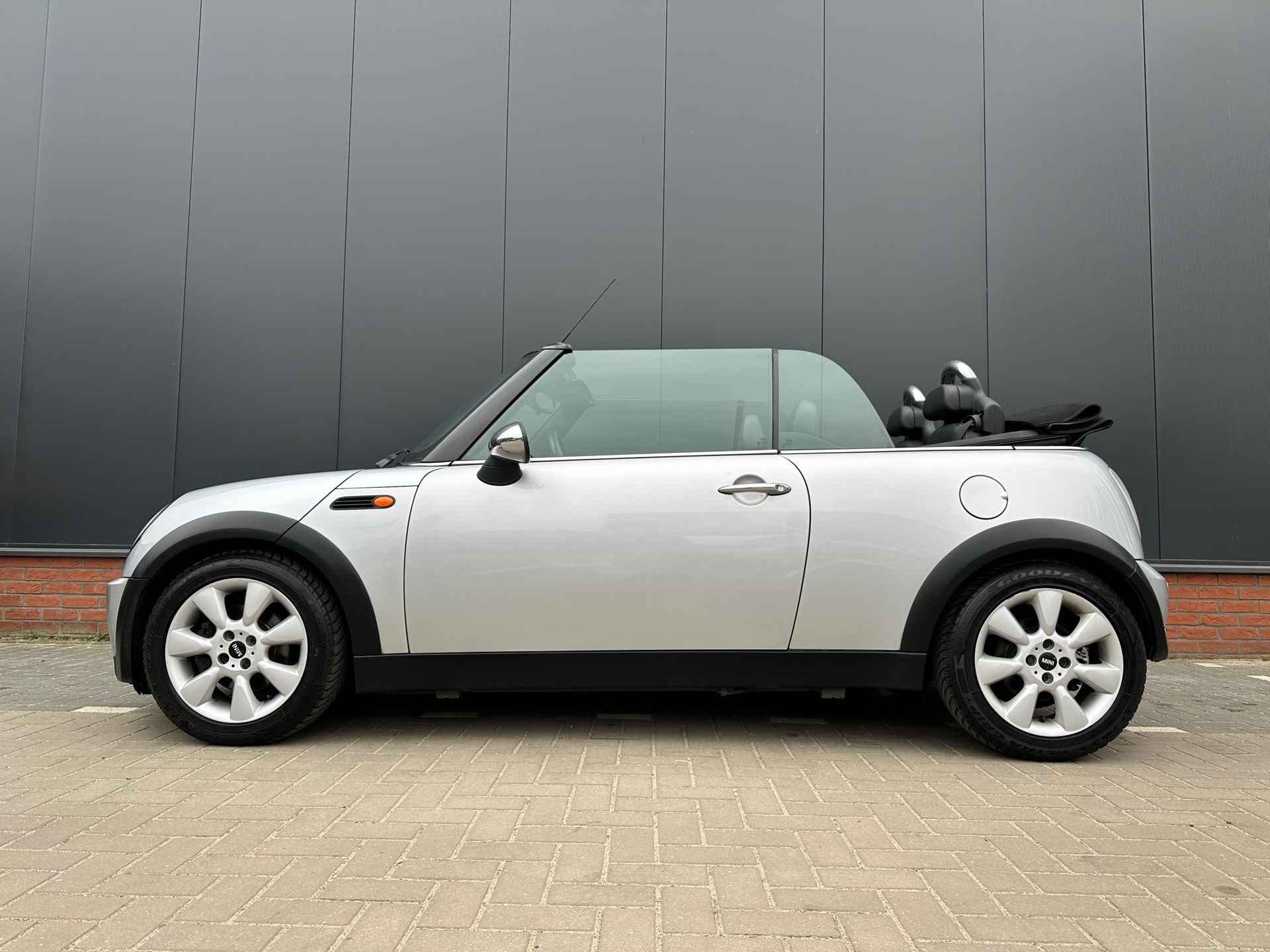 Mini Mini Cabrio 1.6 Cooper Chili (12 mnd BOVAG garantie) - 10/34