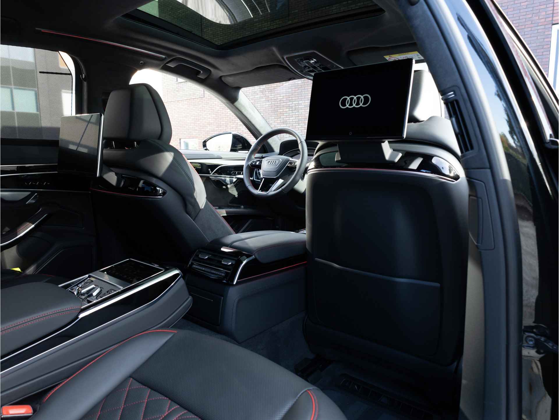 Audi S8 4.0 TFSI 571PK QUATTRO | B&O | Pano | TV | Vierwielsturing | Servo | Alcantara hemel | Head-up | Stoelventilatie-/massage v+a | Digital Matrix-LED - 8/108