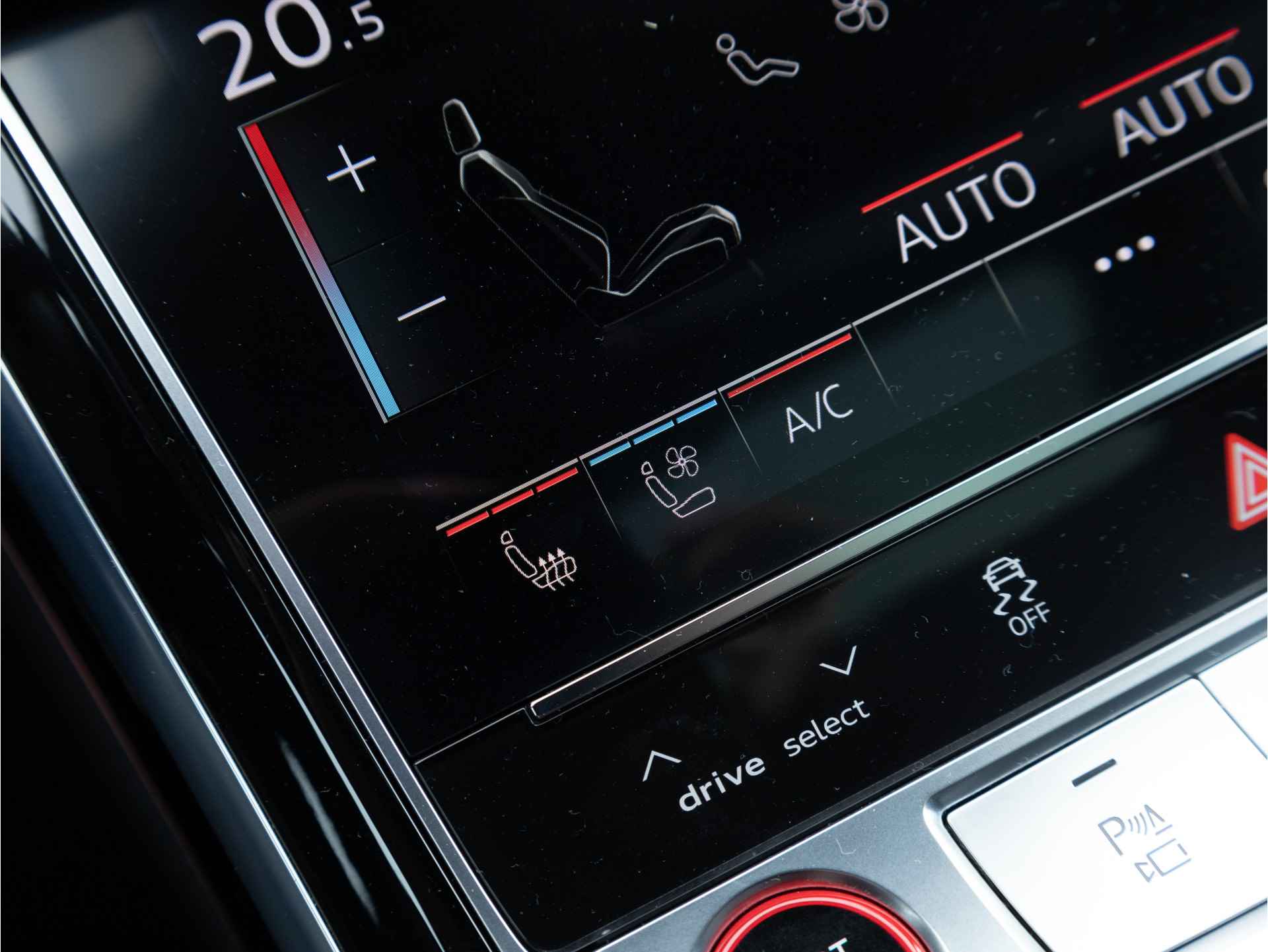 Audi S8 4.0 TFSI 571PK QUATTRO | B&O | Pano | TV | Vierwielsturing | Servo | Alcantara hemel | Head-up | Stoelventilatie-/massage v+a | Digital Matrix-LED - 13/108