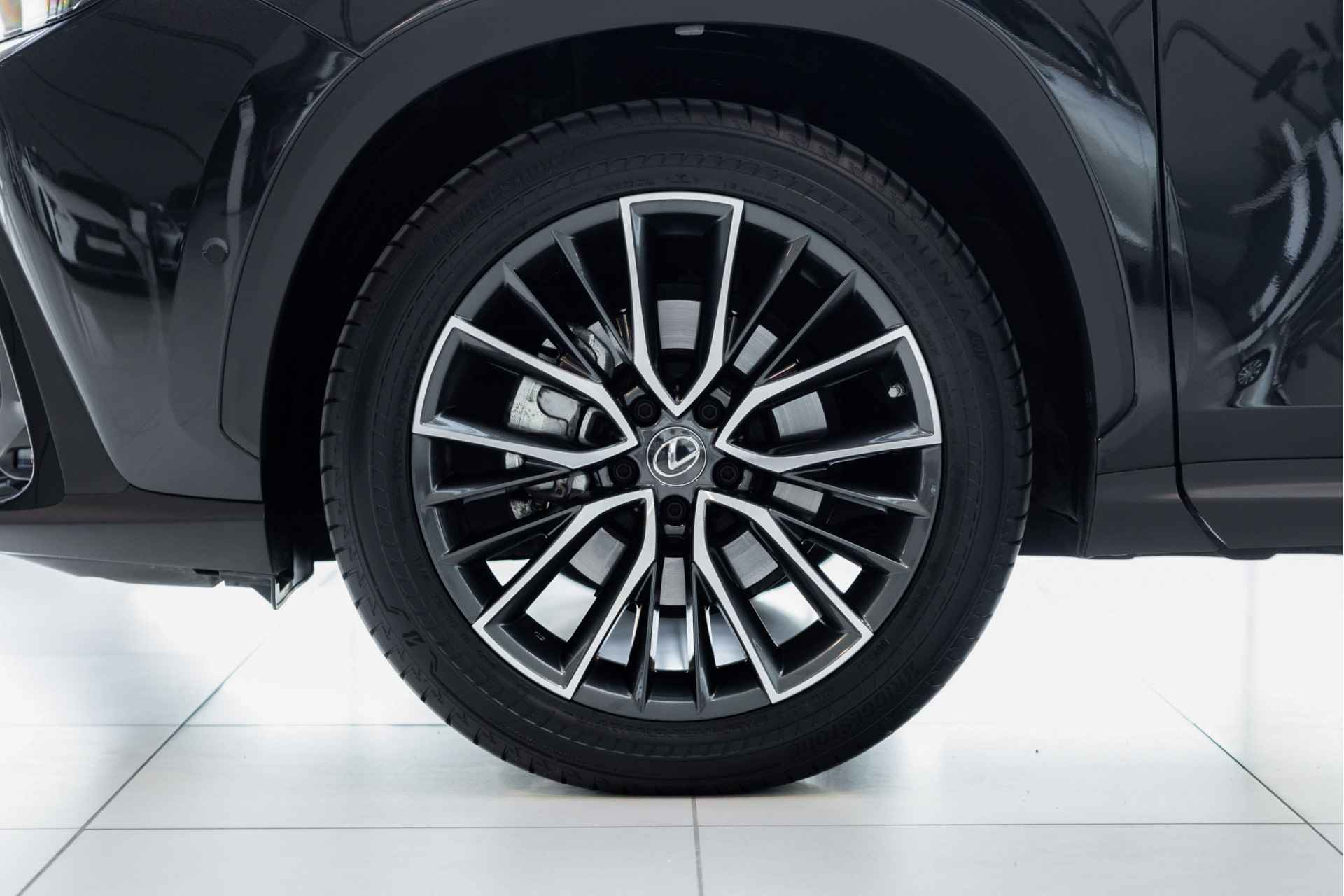 Lexus NX 350h AWD Executive Line Limited | President Pack | Mark Levinson | Autopark | - 38/59