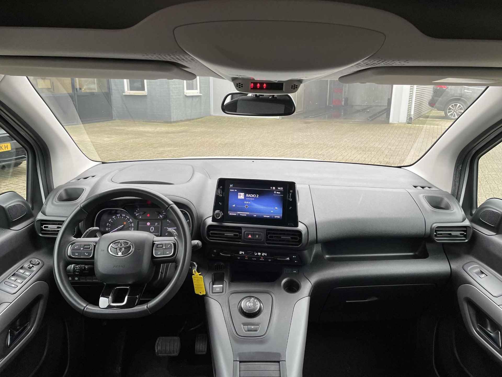 Toyota PROACE CITY Verso 1.2 Turbo Active Long **PARKEERSENSOREN/ AUTOMAAT/ APPLE CARPLAY** - 7/32