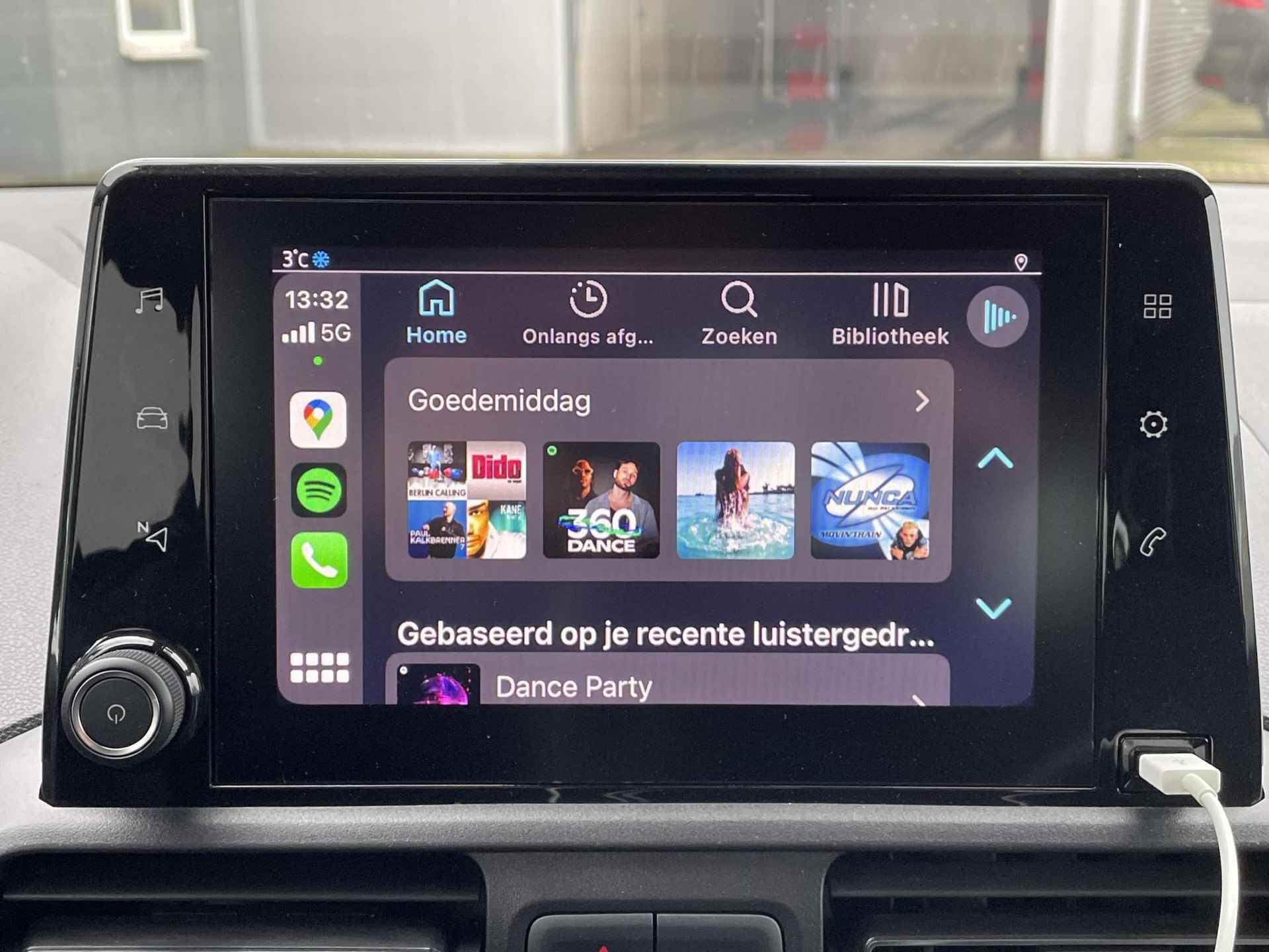 Toyota PROACE CITY Verso 1.2 Turbo Active Long **PARKEERSENSOREN/ AUTOMAAT/ APPLE CARPLAY** - 16/32