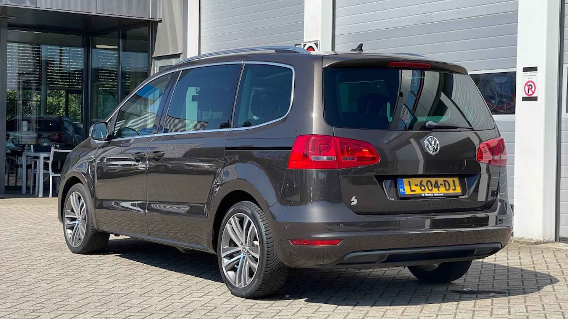 VOLKSWAGEN Sharan 1.4 TSI ComfortLine 7 pers Airco Navi Pano Cruise Stoelverwar - 9/35