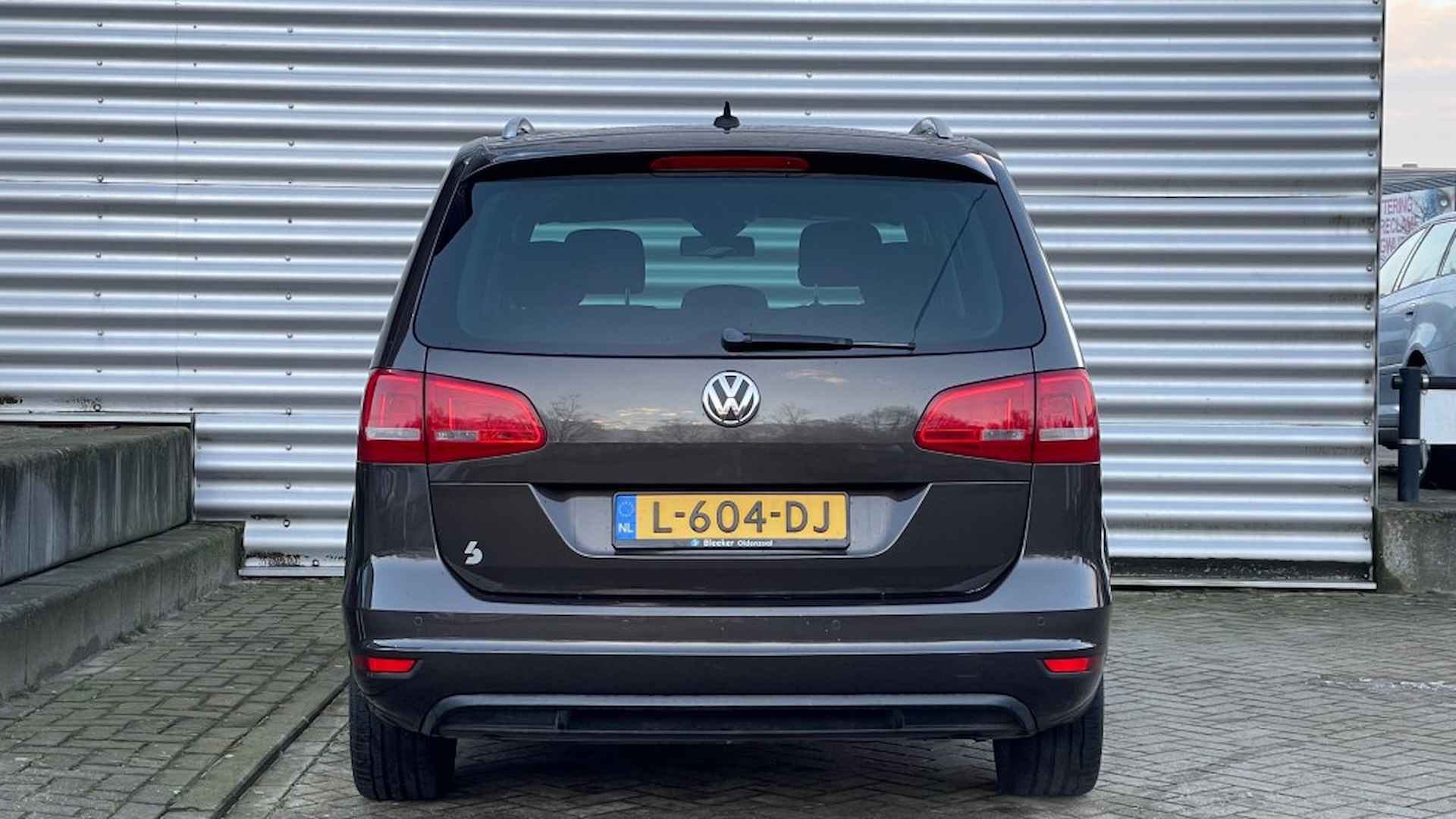 VOLKSWAGEN Sharan 1.4 TSI ComfortLine 7 pers Airco Navi Pano Cruise Stoelverwar - 23/35