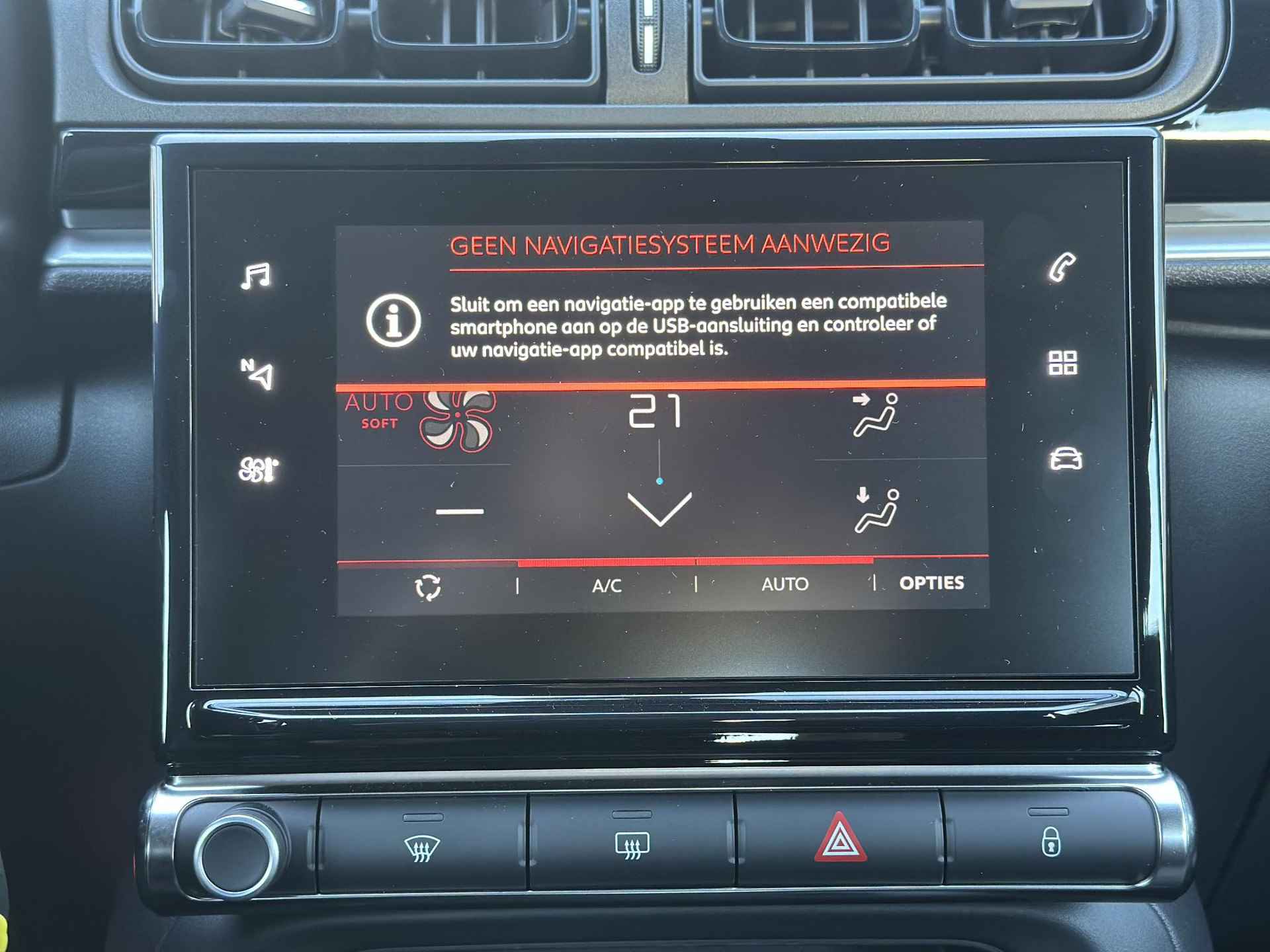 Citroen C3 Plus | Climate Control | Apple Carplay/Android Auto | Cruise Control | DAB | Elektrische ramen (voor) | Elektrisch verstelbare buitenspiegels | Isofix | - 14/33