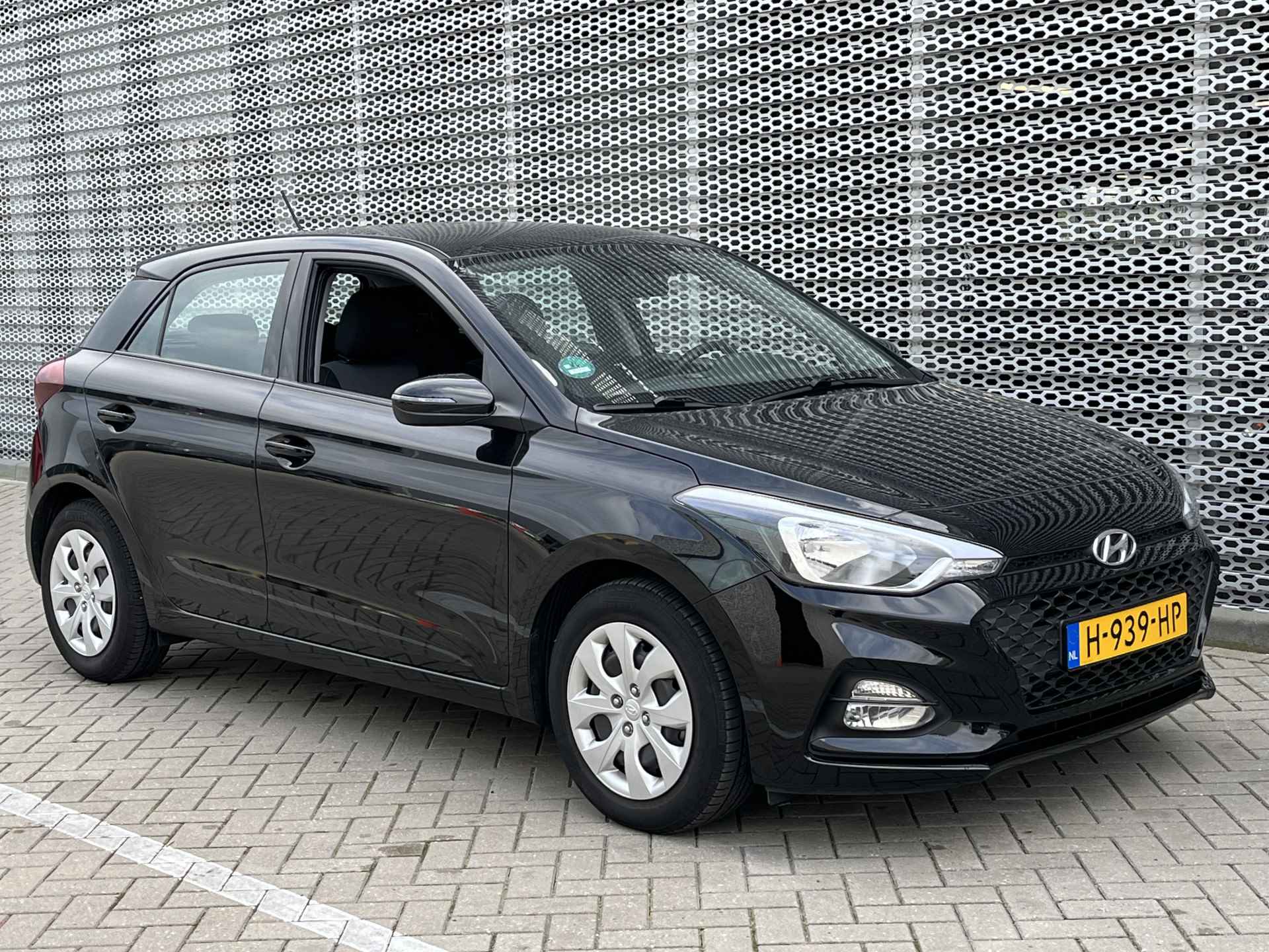 Hyundai i20 1.0 T-GDI i-Motion TREKHAAK | AIRCO | RADIO / USB / BLUETOOTH - 10/40