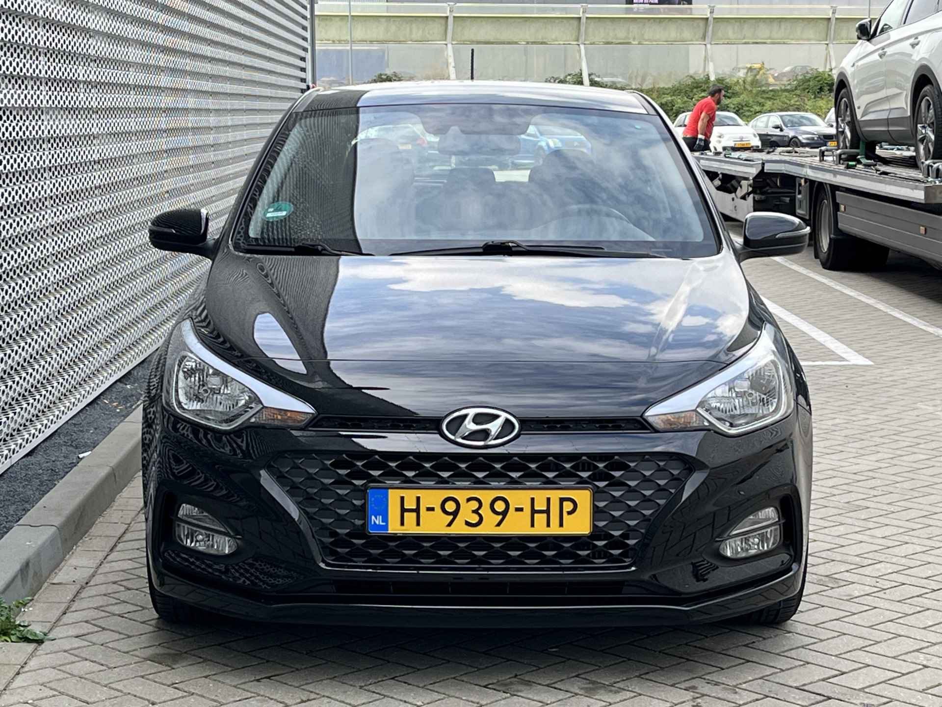 Hyundai i20 1.0 T-GDI i-Motion TREKHAAK | AIRCO | RADIO / USB / BLUETOOTH - 35/40