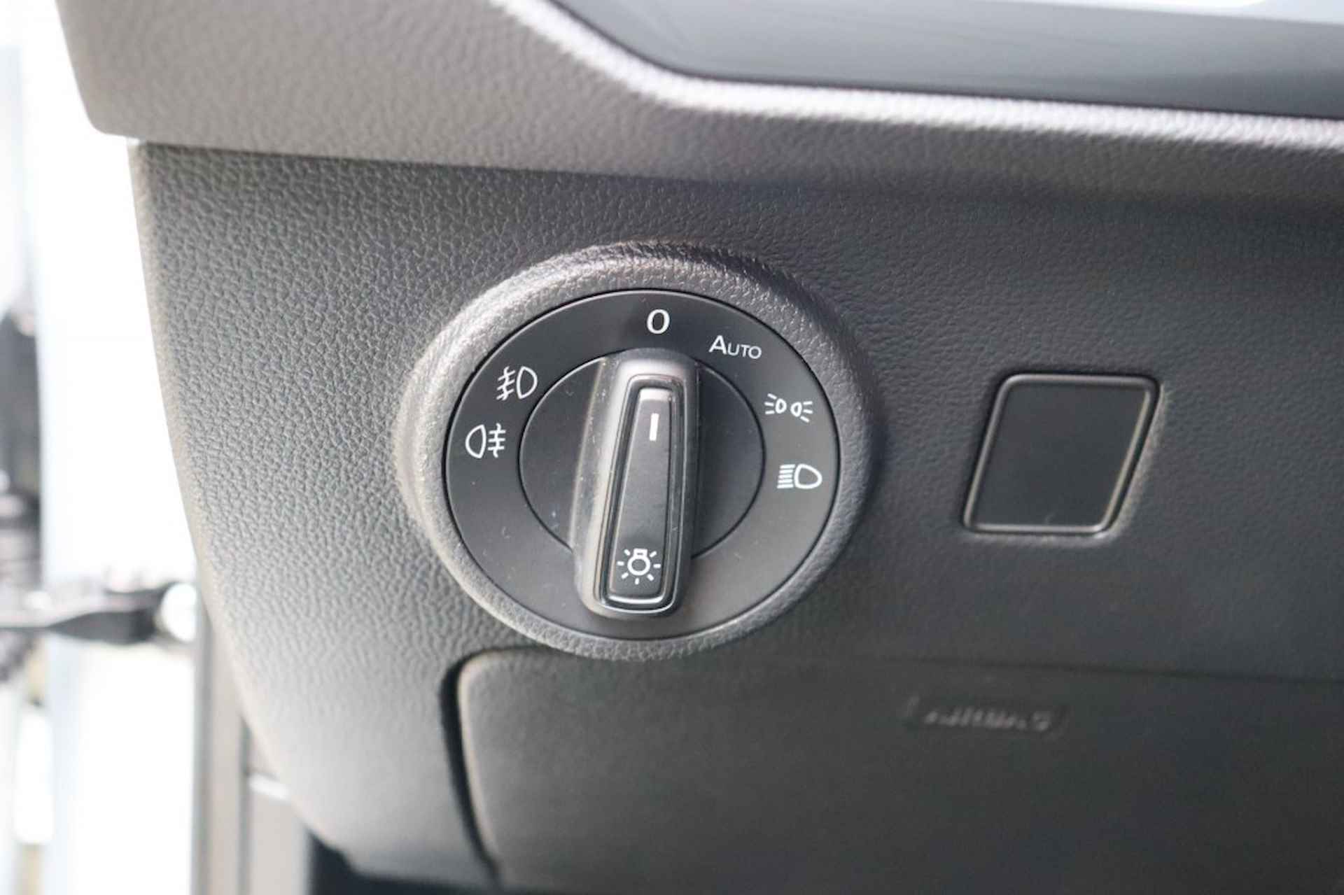 SEAT Ateca 1.5 TSI 150 pk Style - Navi - Camera - Apple carplay /Android - 25/31