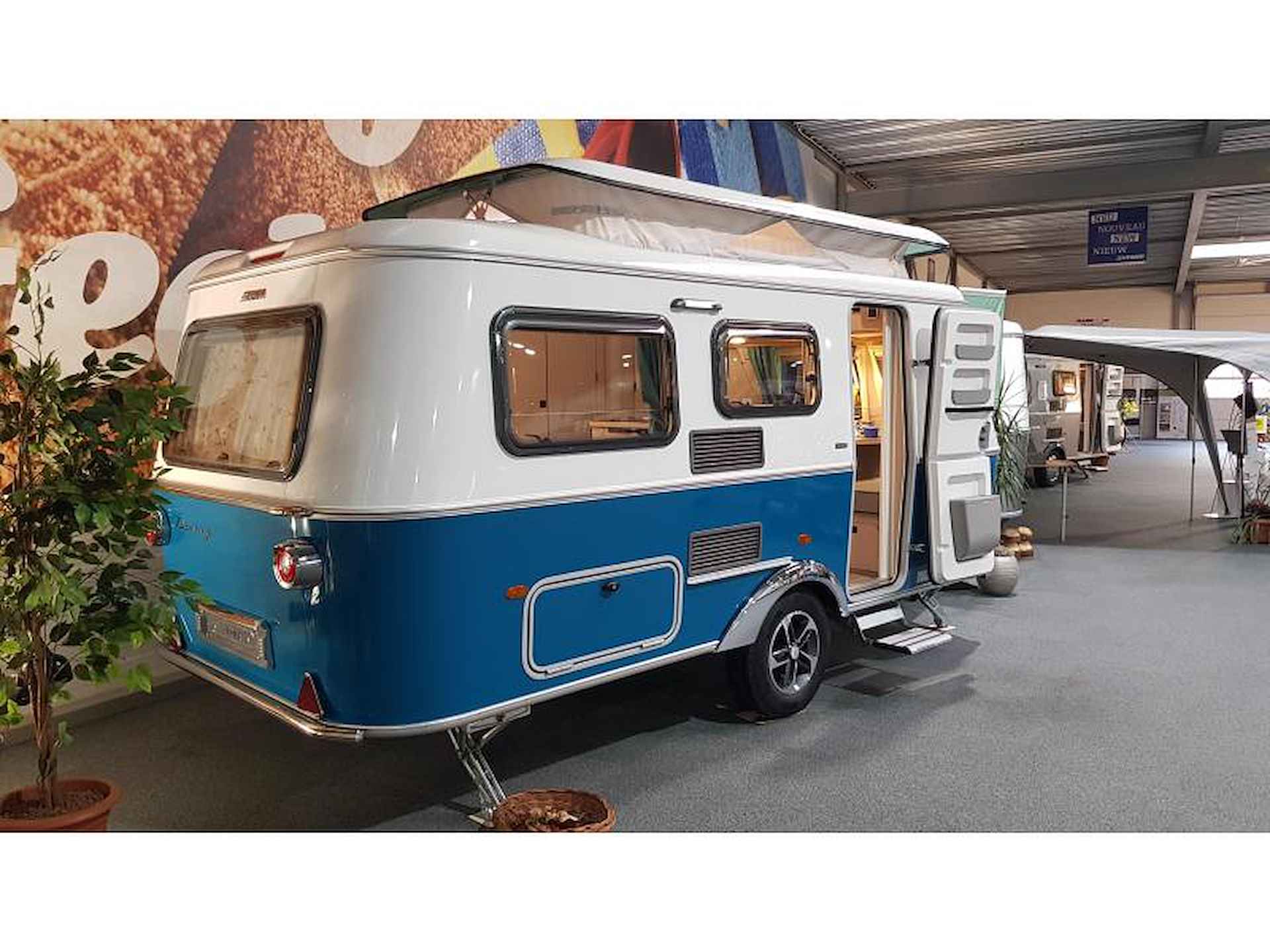 Eriba Touring 530 Harbour Blue - 3/18