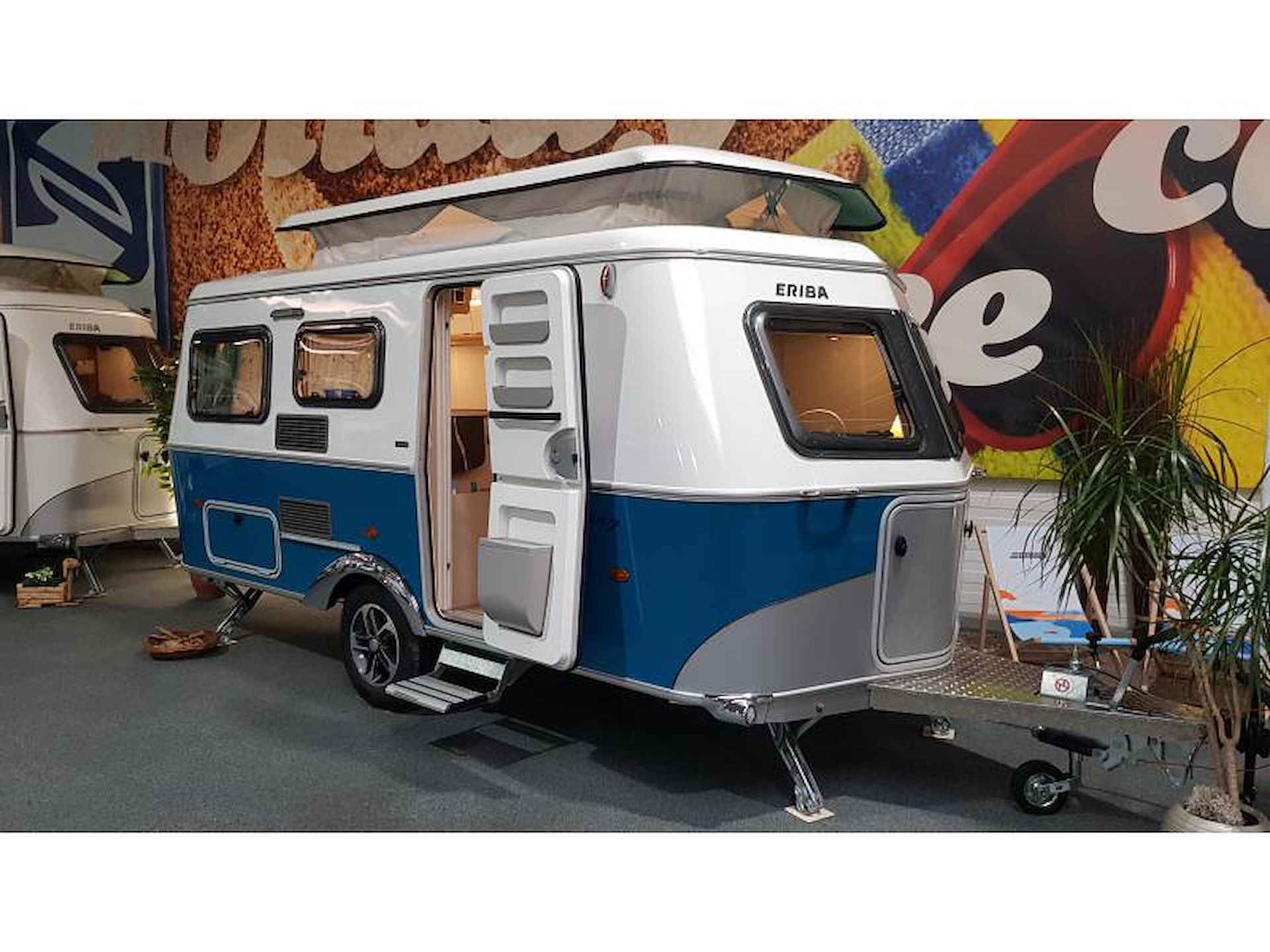 Eriba Touring 530 Harbour Blue - 4/18