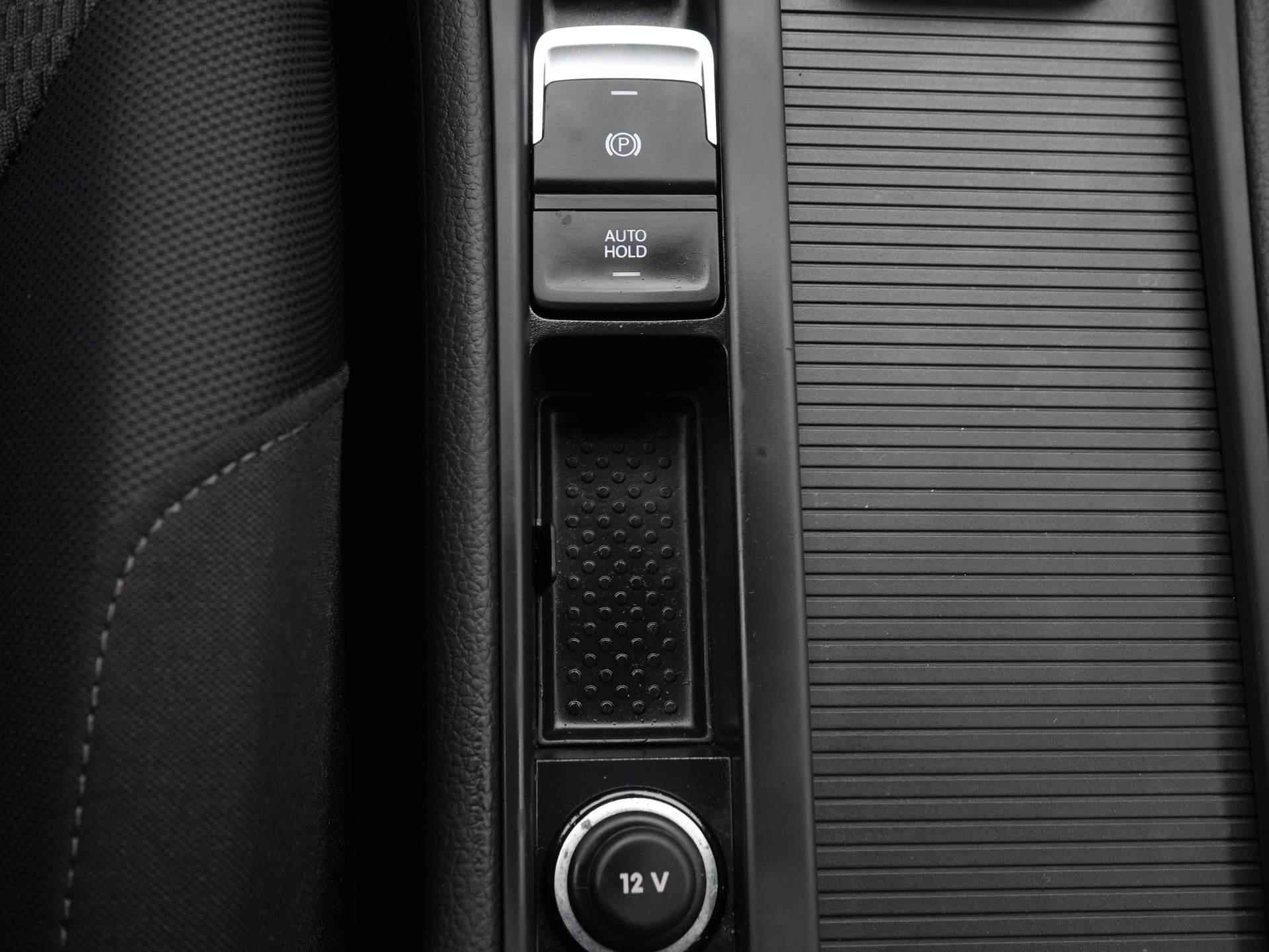 Volkswagen e-Golf E-DITION / Digital Cockpit / Keyless / Adap. Cruise / Camera - 26/40