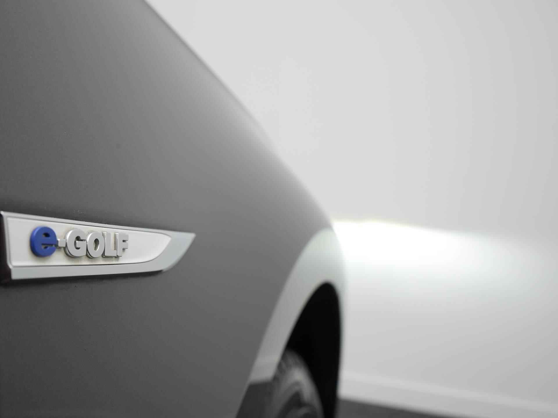 Volkswagen e-Golf E-DITION / Digital Cockpit / Keyless / Adap. Cruise / Camera - 37/40