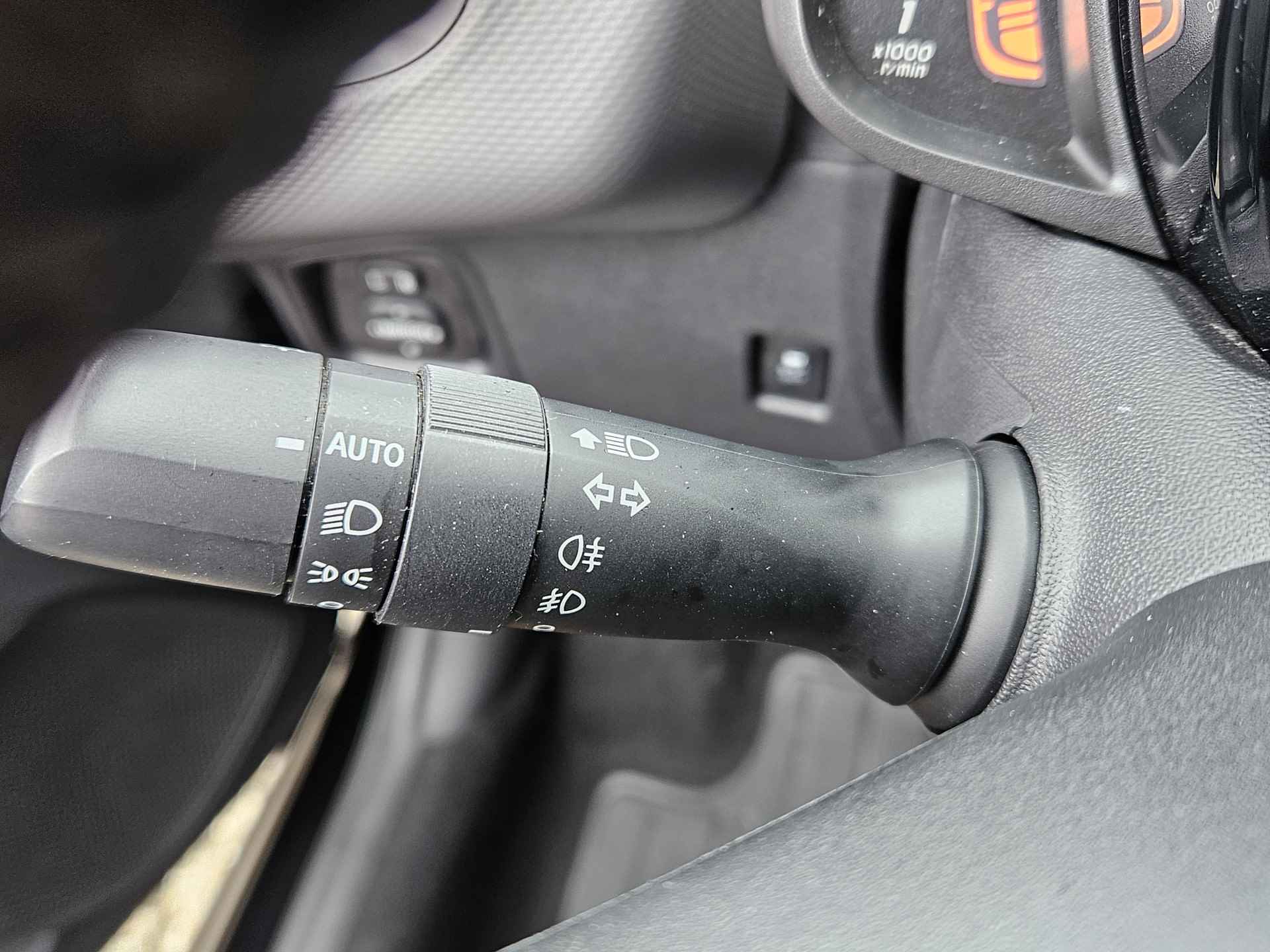 Peugeot 108 1.0 e-VTi Allure Navihgatie | Camera | Climate Control - 26/31