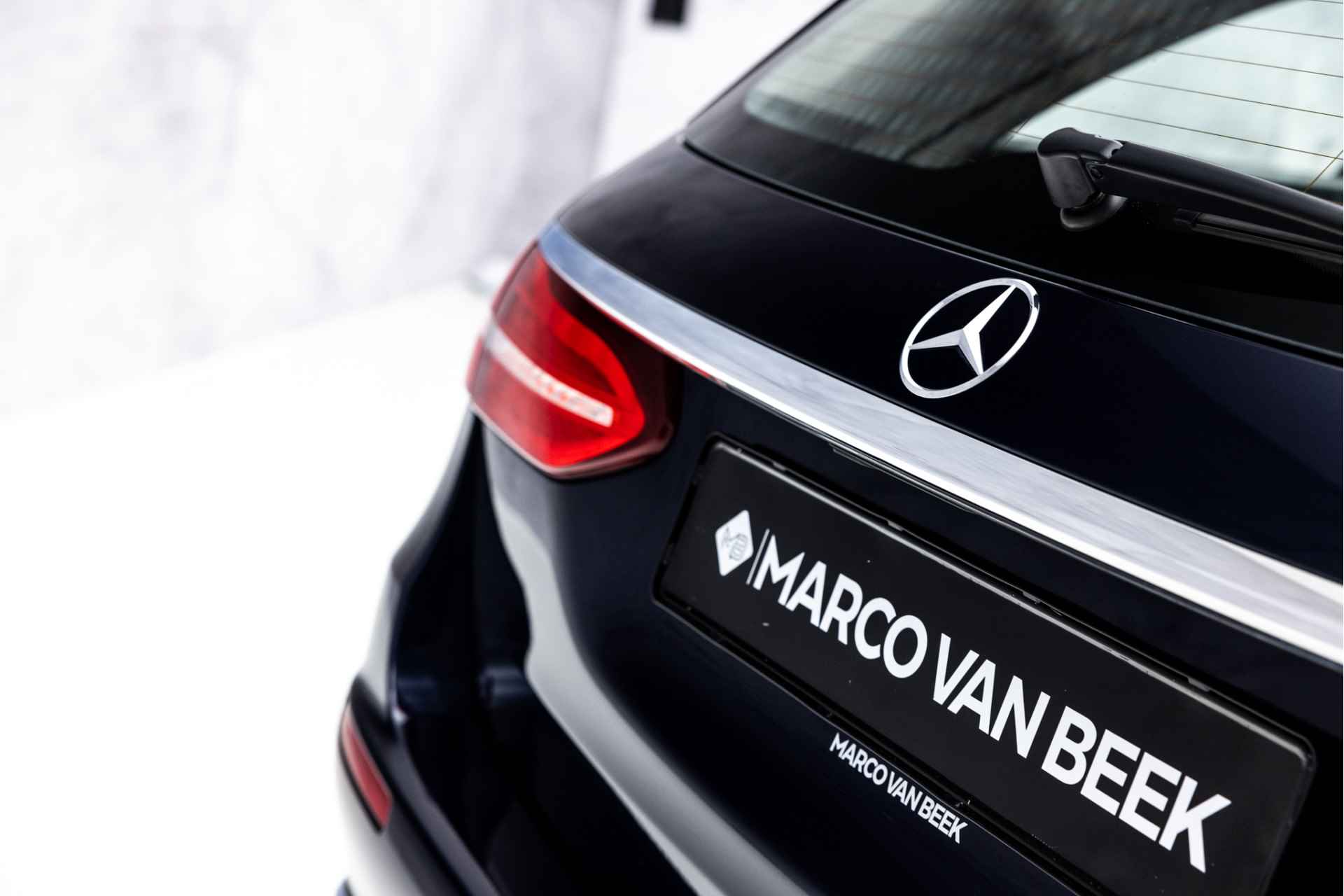 Mercedes-Benz E-Klasse Estate 400 d 4Matic | Exclusive | Pano | 20" AMG | Distronic+ | Burmester - 10/51