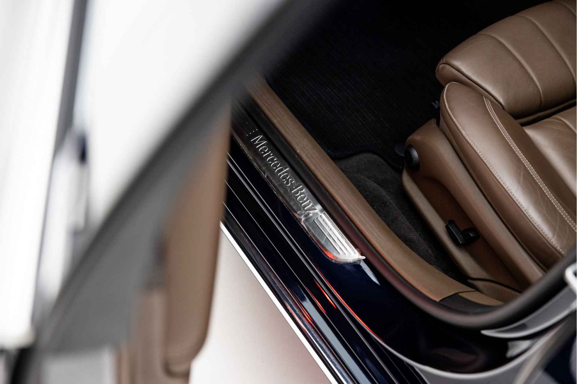 Mercedes-Benz E-Klasse Estate 400 d 4Matic | Exclusive | Pano | 20" AMG | Distronic+ | Burmester - 18/51