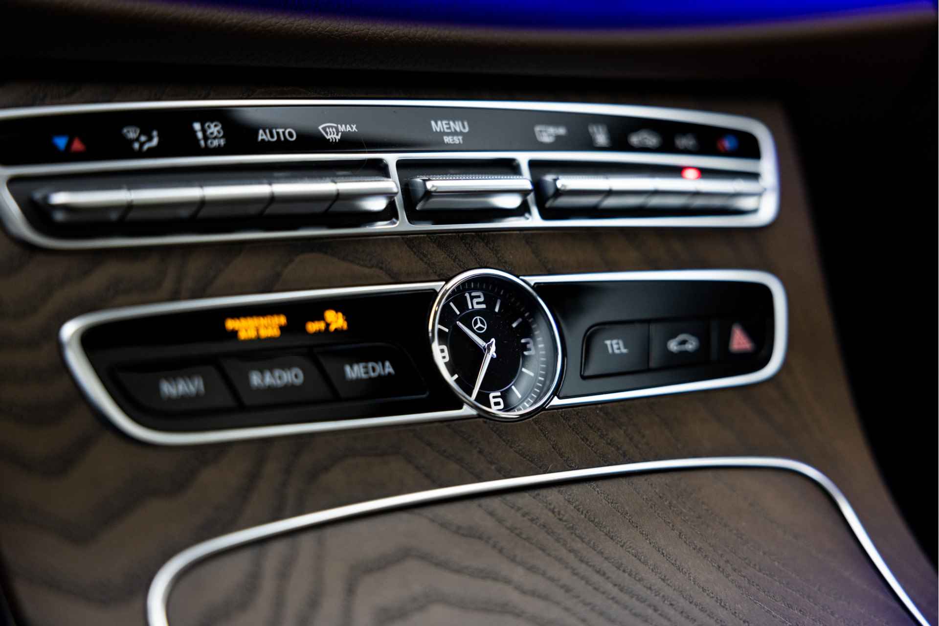 Mercedes-Benz E-Klasse Estate 400 d 4Matic | Exclusive | Pano | 20" AMG | Distronic+ | Burmester - 33/51