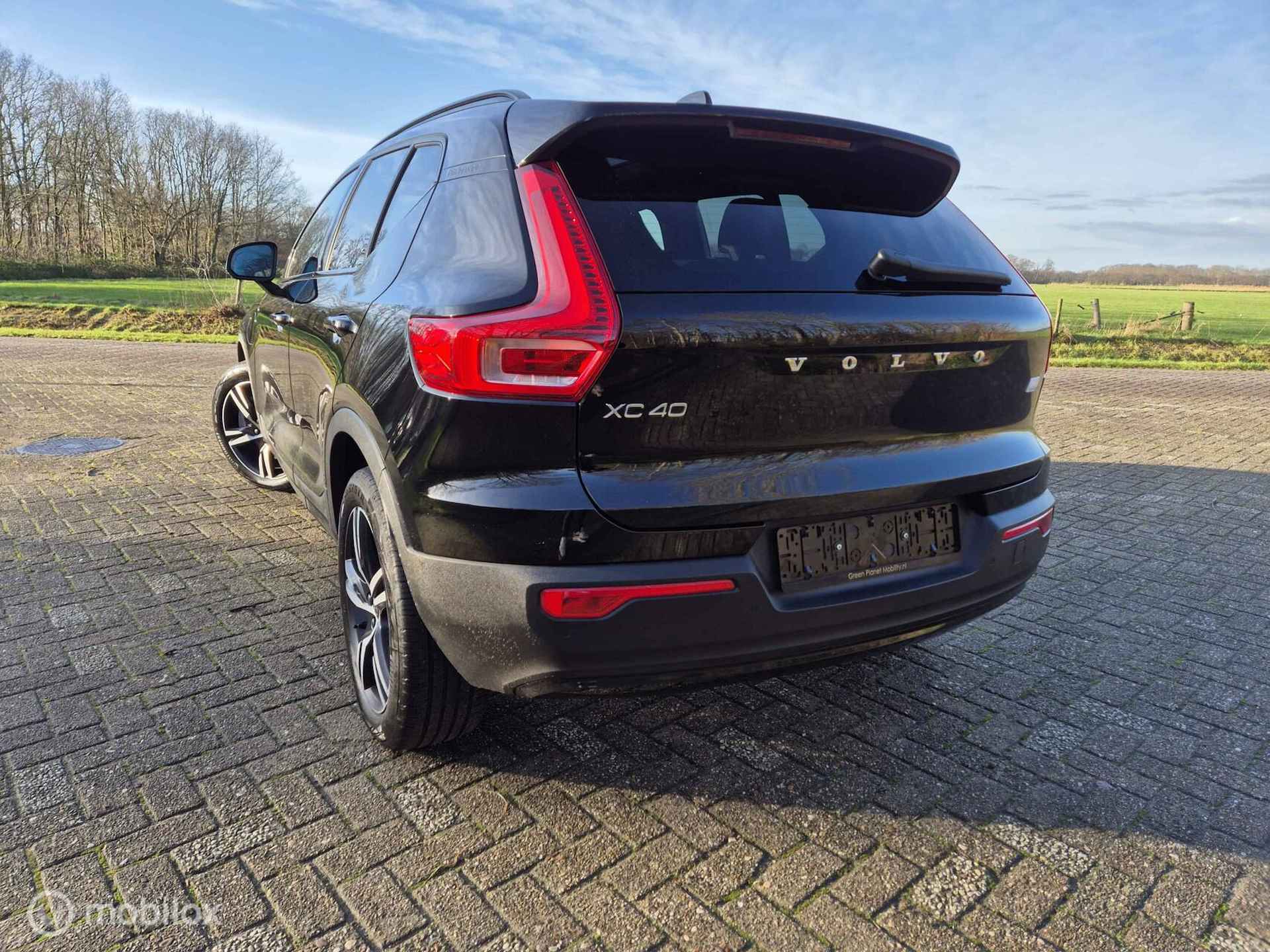 Volvo XC40 1.5 T5 Twin Engine R-Design|Pano|Led - 3/39