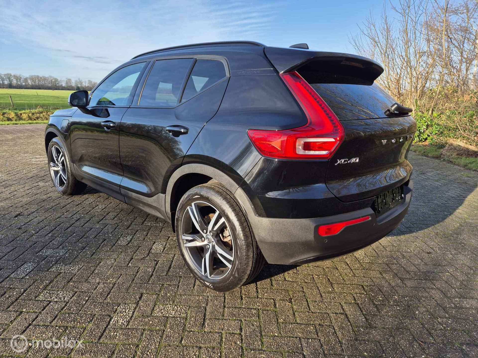 Volvo XC40 1.5 T5 Twin Engine R-Design|Pano|Led - 7/39