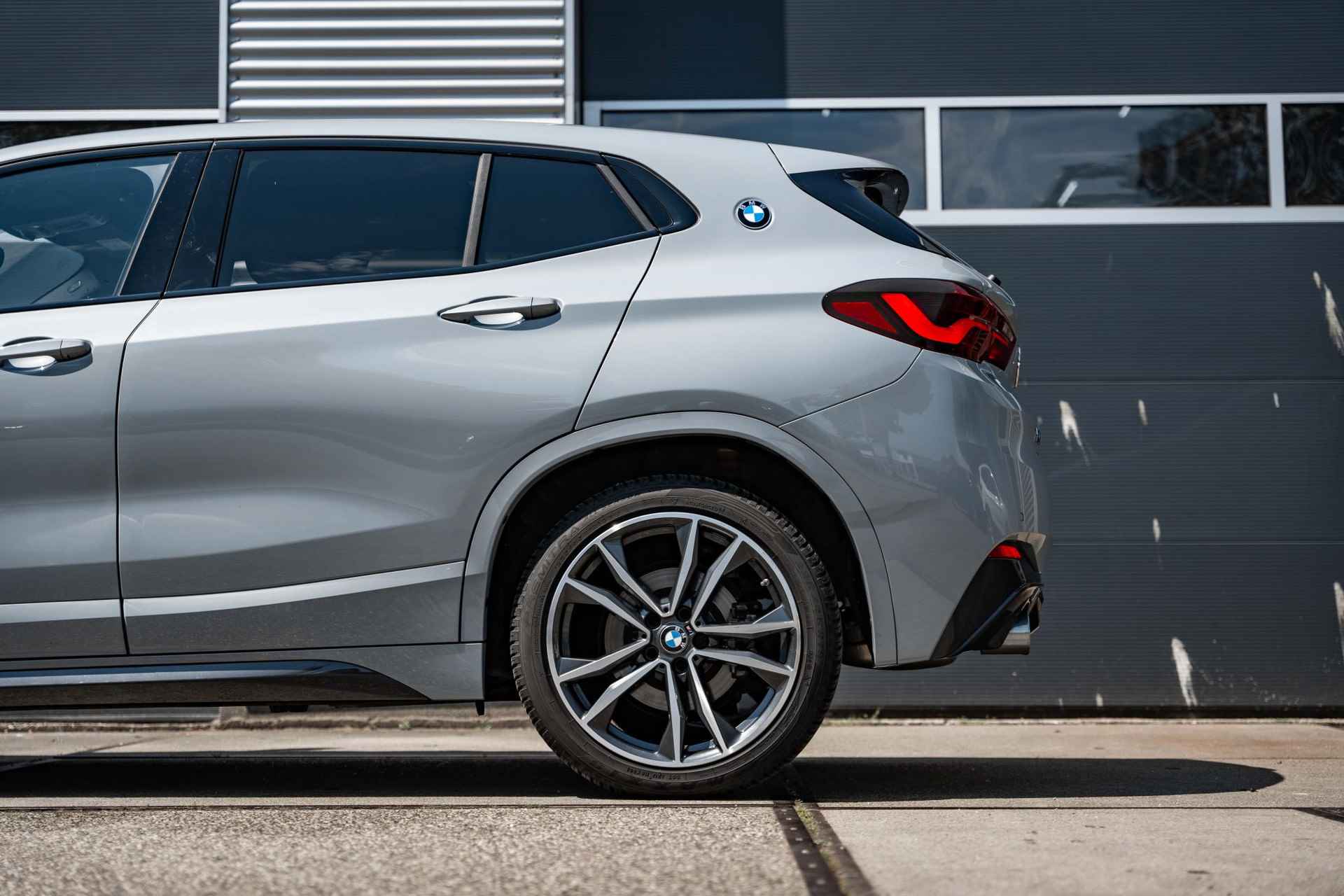 BMW X2 xDrive20i High Executive | M-Sport | Pano | Stoelverw. | Cruise Control | Navi - 10/47