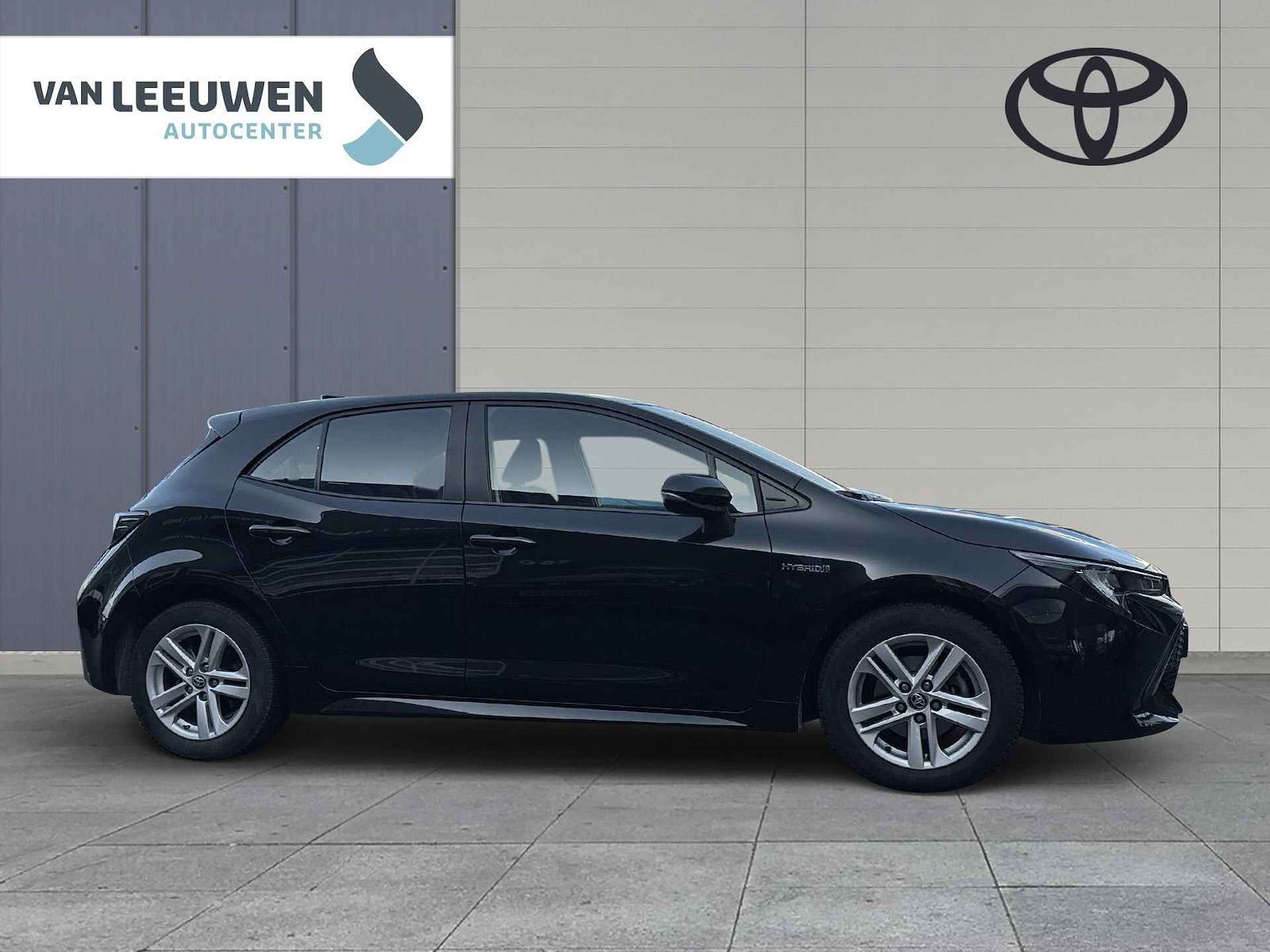 Toyota Corolla 1.8 Hybrid Dynamic - 4/18