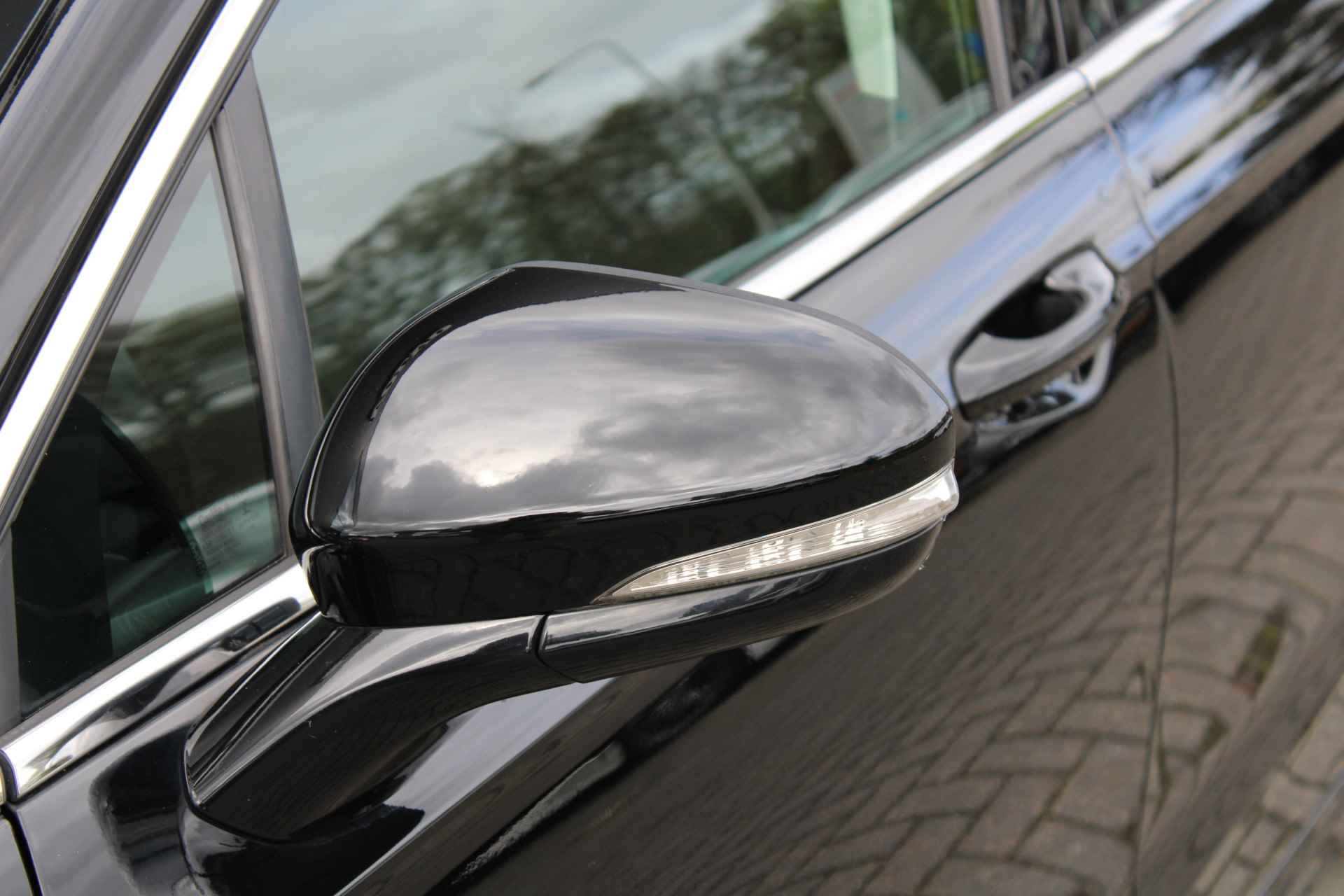 Ford Mondeo Mondeo Wagon 1.5 160pk Titanium | 100% dealer o.h. | Camera | DAB | 4-Seizoenen banden | Climate control | Keyless | Privacy-gla - 34/37