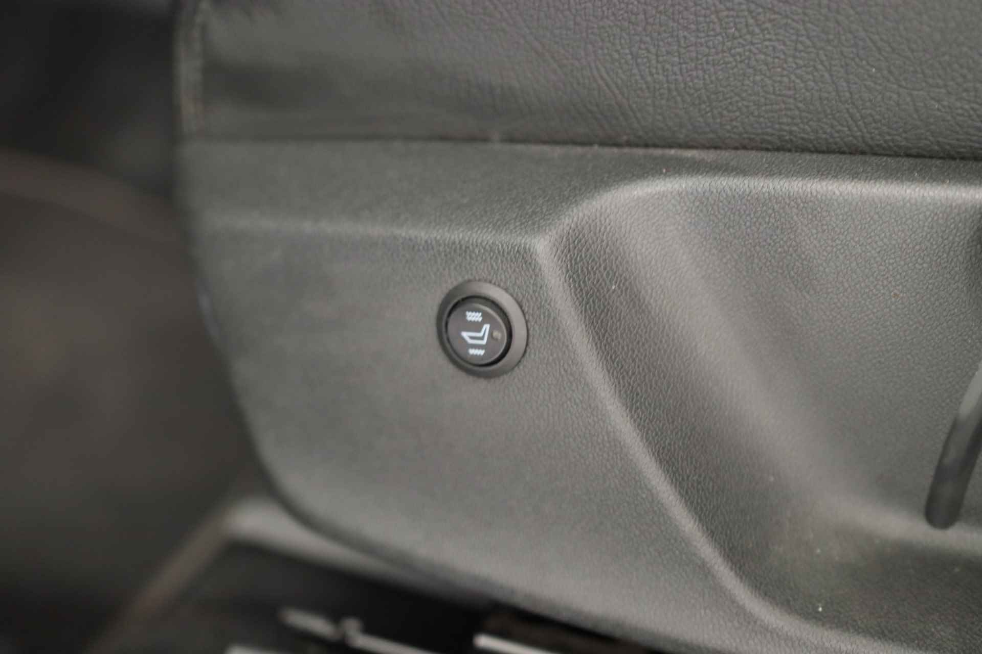 Škoda Octavia Combi 1.0 e-TSI Sport Business | Trekhaak | Leder | Stoelverwarming | Adaptive Cruise | Virtual Cockpit | Parkeersensoren V+A - 37/47