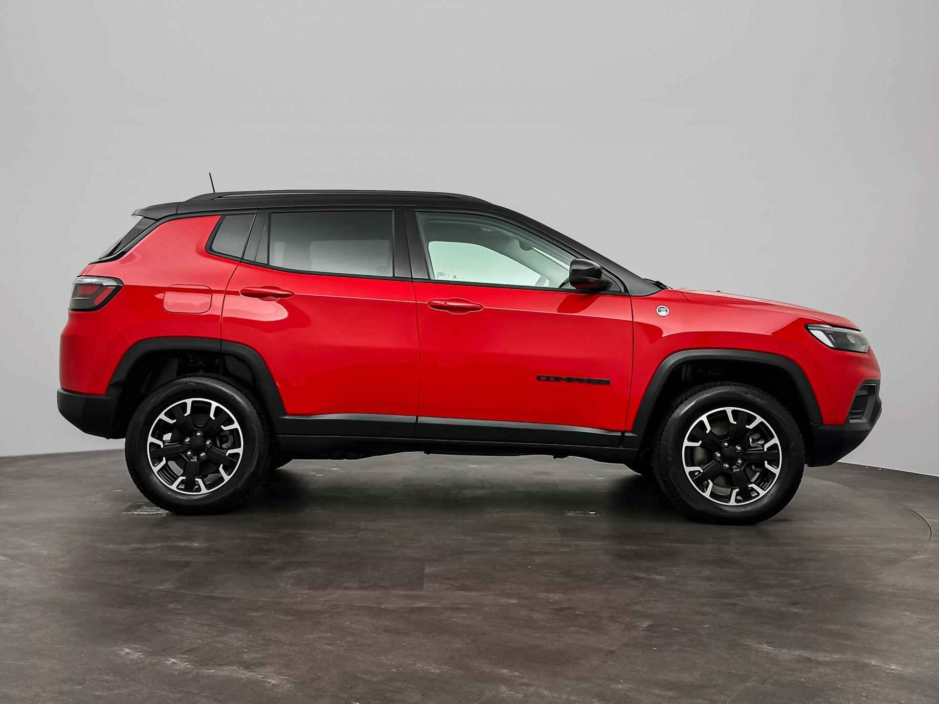 Jeep Compass 4xe 240 Plug-in Hybrid Trailhawk | Navigatiesysteem | Achteruitrijcamera | Climate Control | LED | Lichtmetalen Velgen | - 5/25