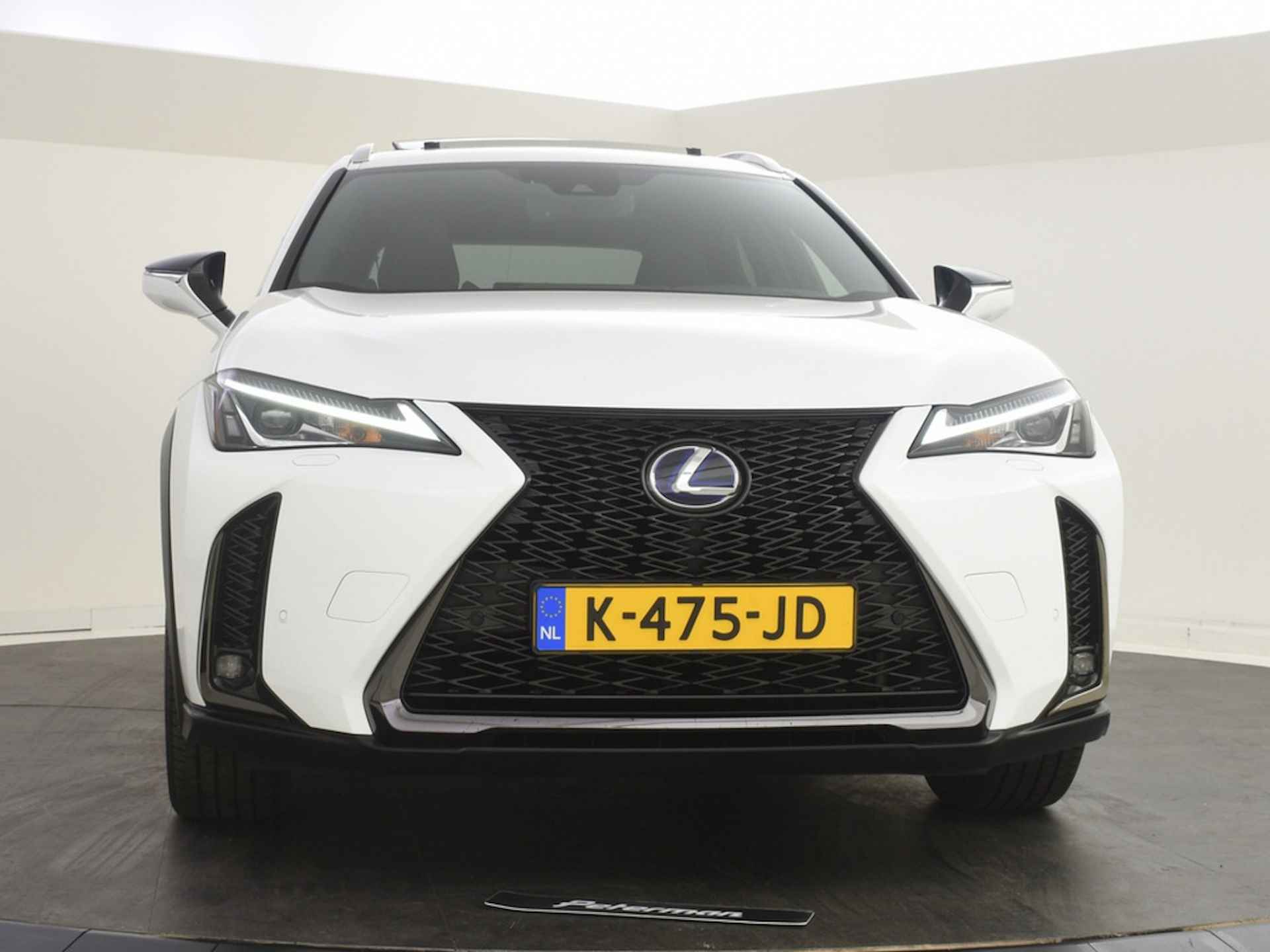 Lexus UX 250h F Sport Line | Schuifdak | PDC V+A | BLS - 6/35