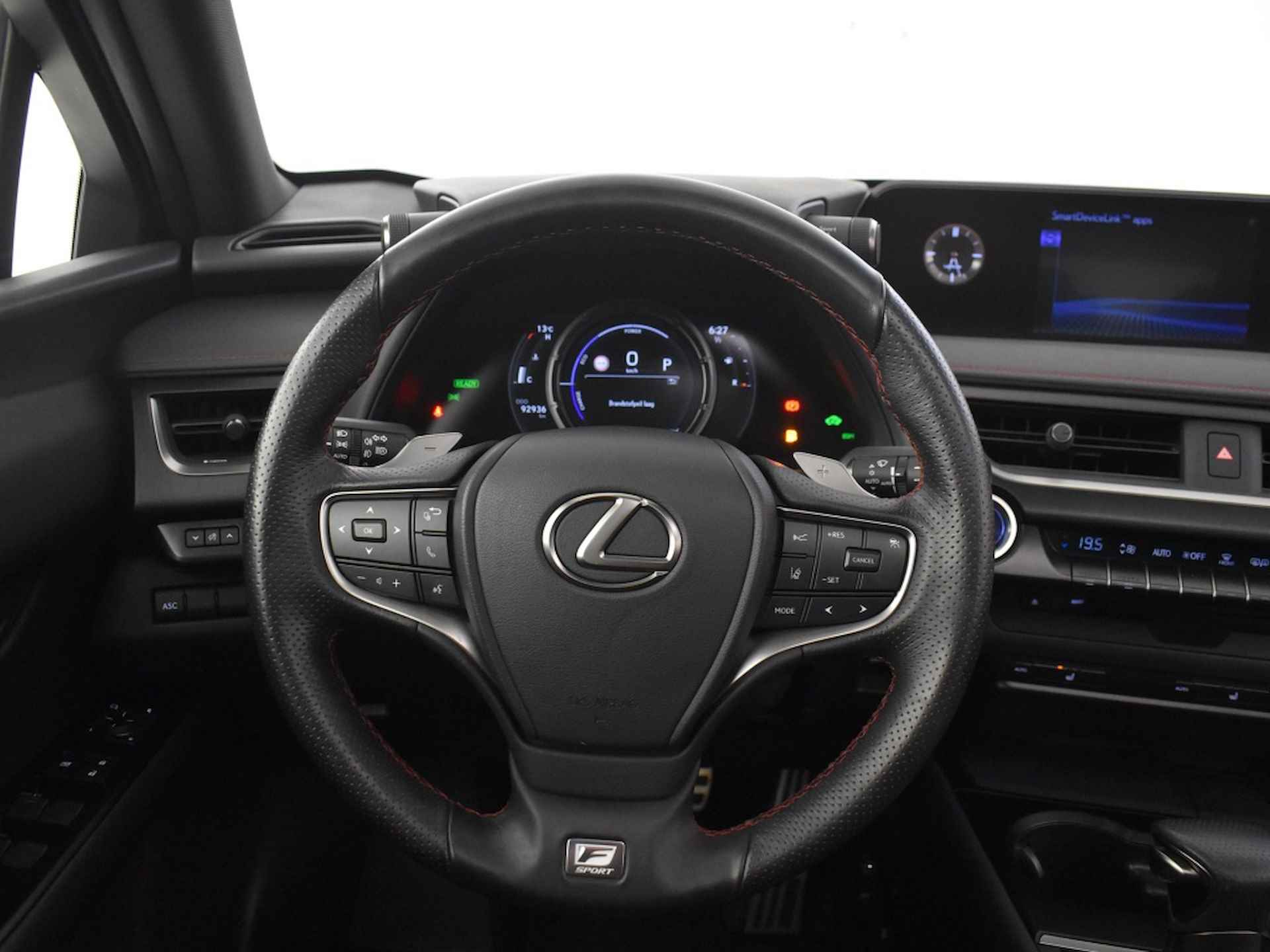 Lexus UX 250h F Sport Line | Schuifdak | PDC V+A | BLS - 17/35