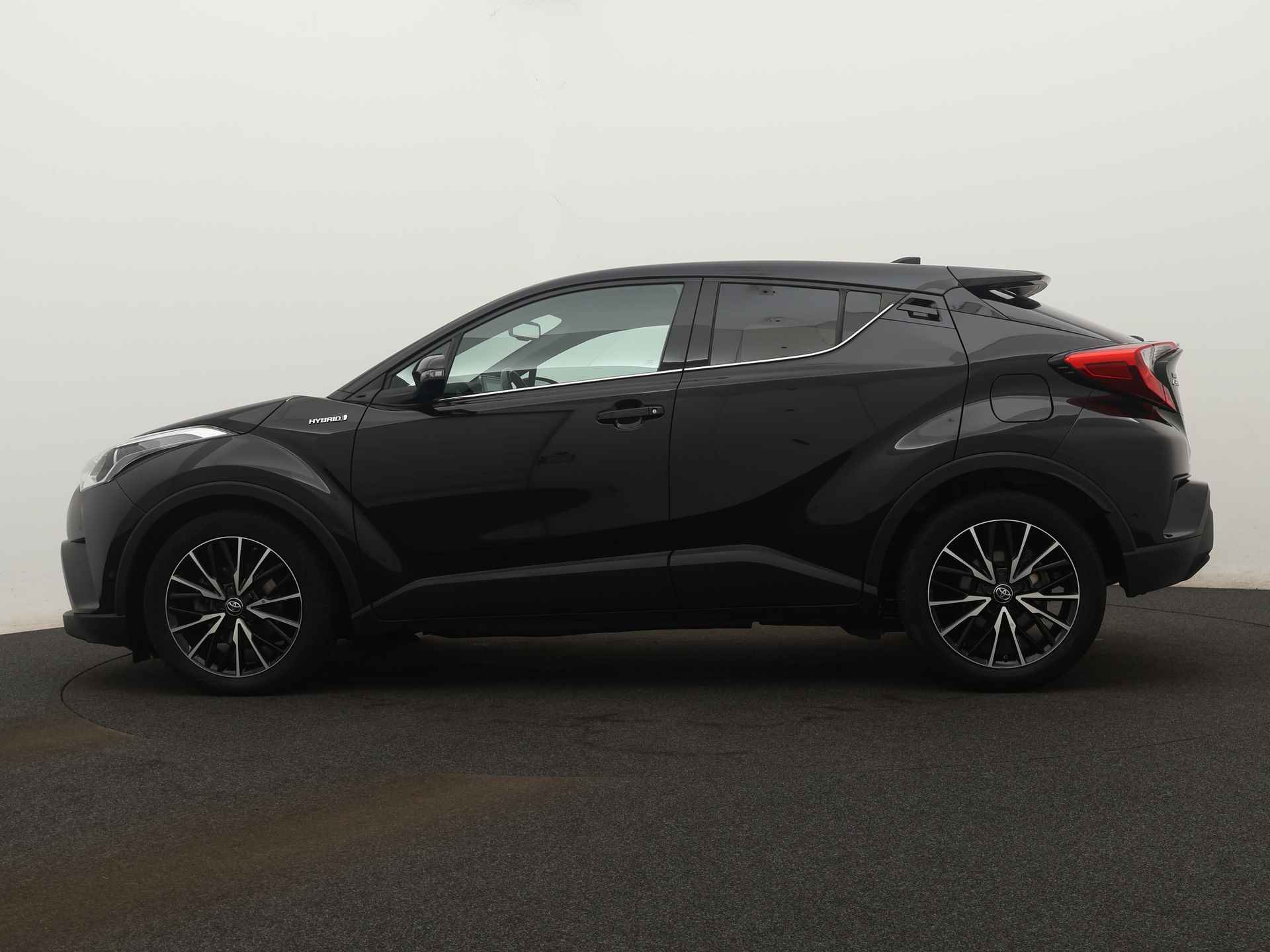 Toyota C-HR 1.8 Hybrid Style Limited | Dealeronderhouden | Stoelverwarming | automatisch klimaatcontrol | SA Financiering - 4/45