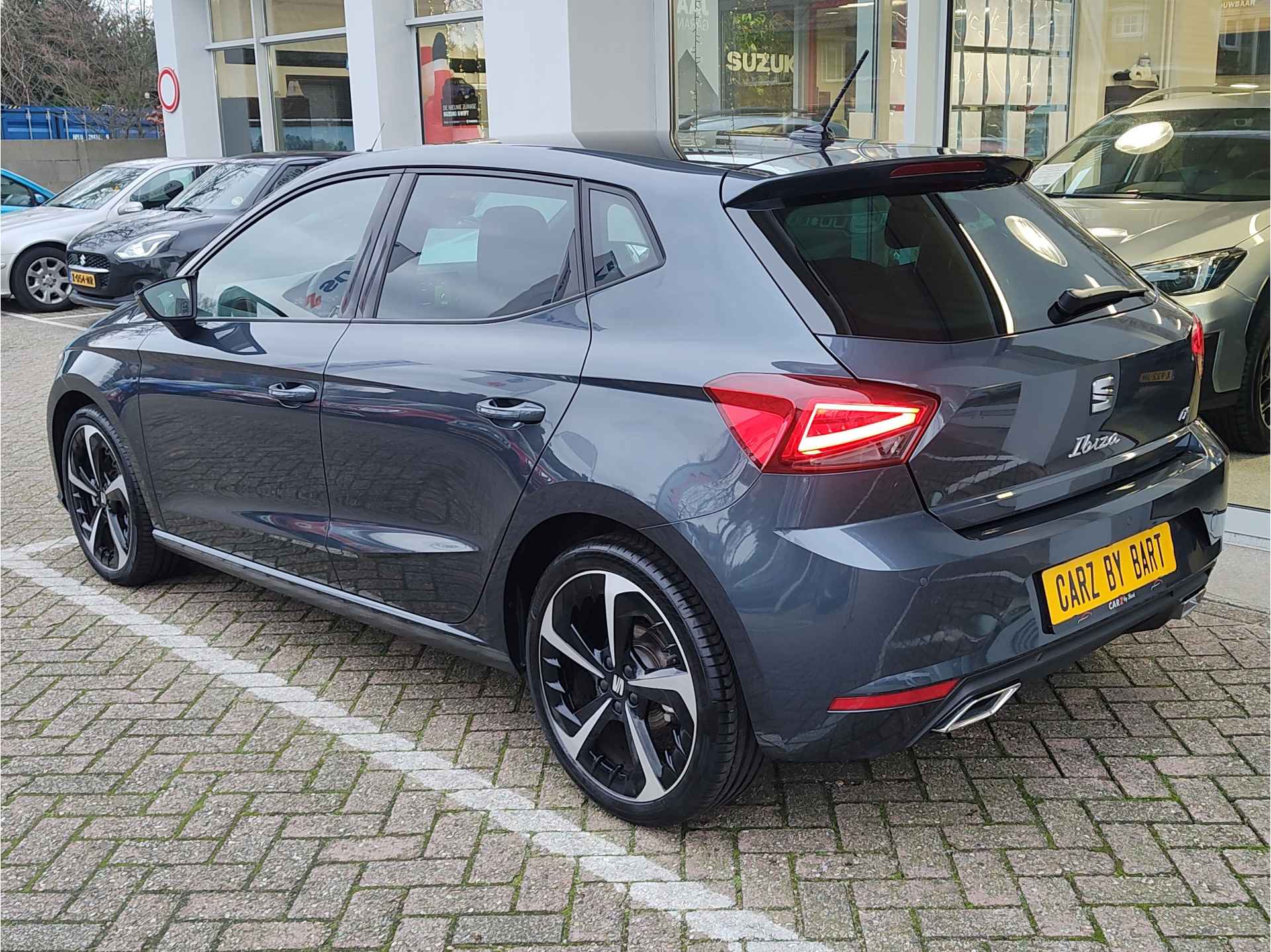 SEAT Ibiza 1.0 EcoTSI FR BUSINESS CONNECT DSG Full Link | Keyless | Camera | Adaptive Cruise - 4/38