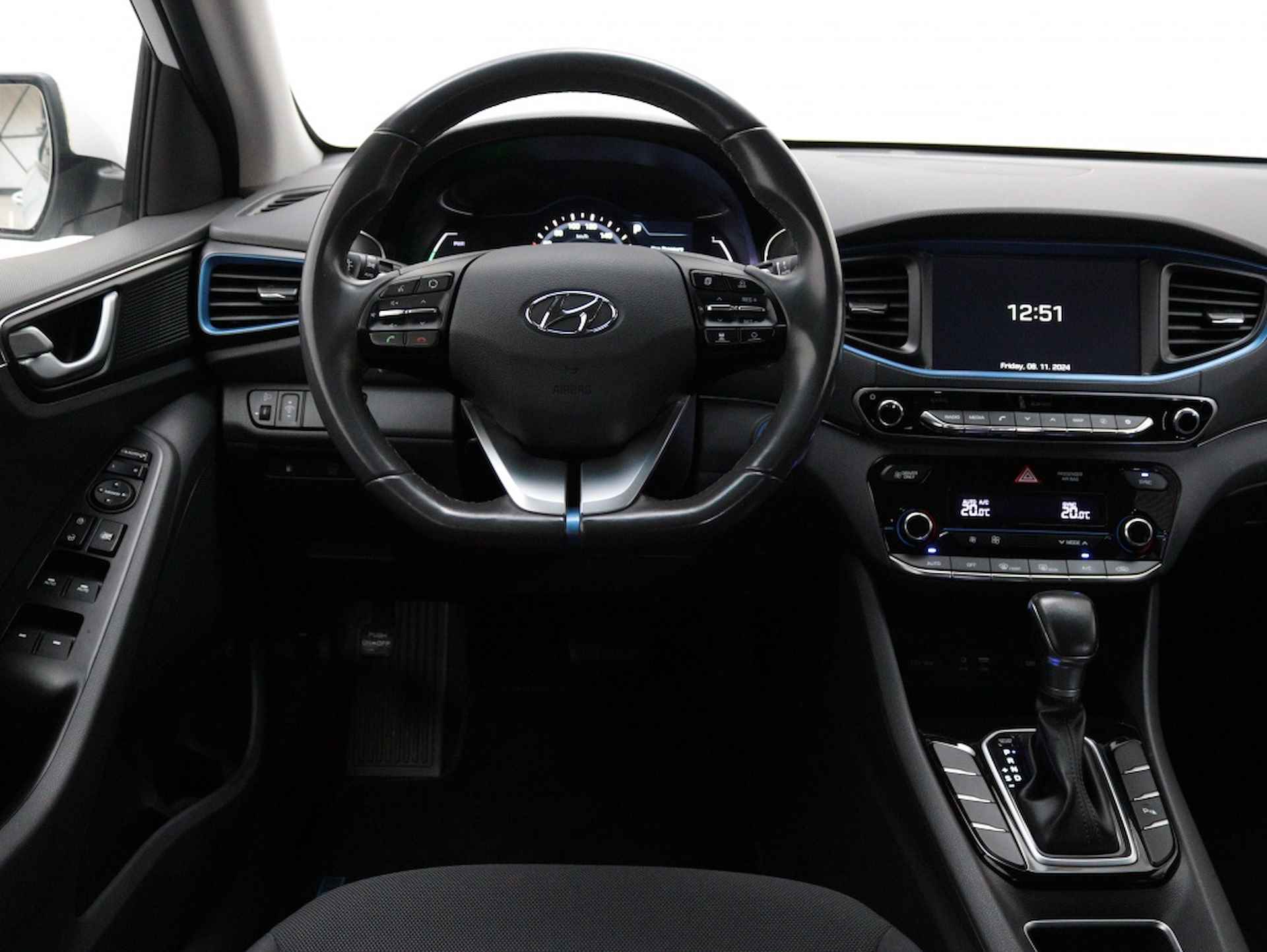 Hyundai IONIQ 1.6 GDi Comfort | Carplay | DAB | Navigatie | Auto Airco | Cruis - 3/43