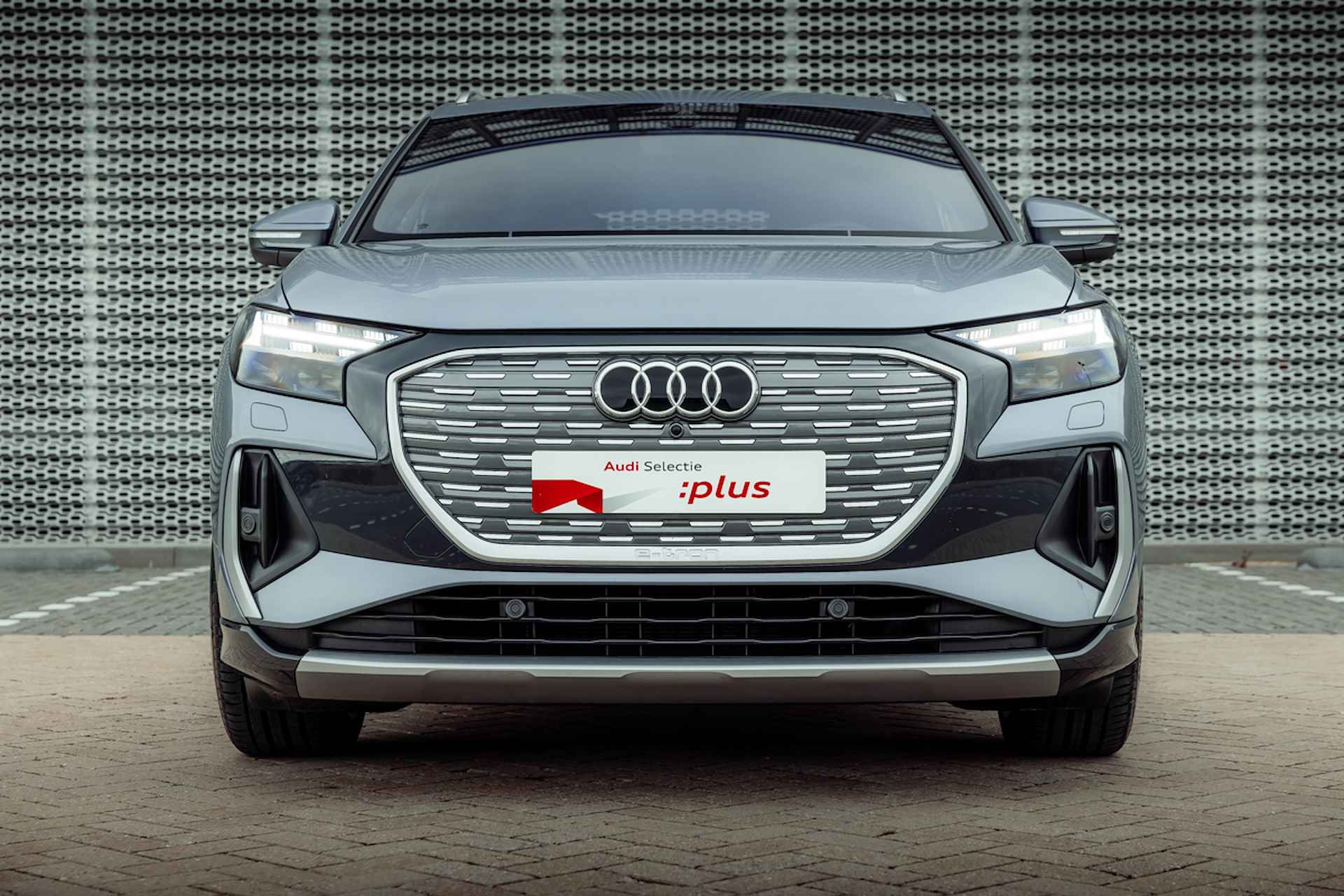 Audi Q4 e-tron 50 quattro S edition 77 kWh | Assistentiepakket Advanced | Memory | SONOS | Navi PRO | Head Up | Matrix | Comfortsleutel | Comfortpakket plus | Clima pakket | Camera - 6/34