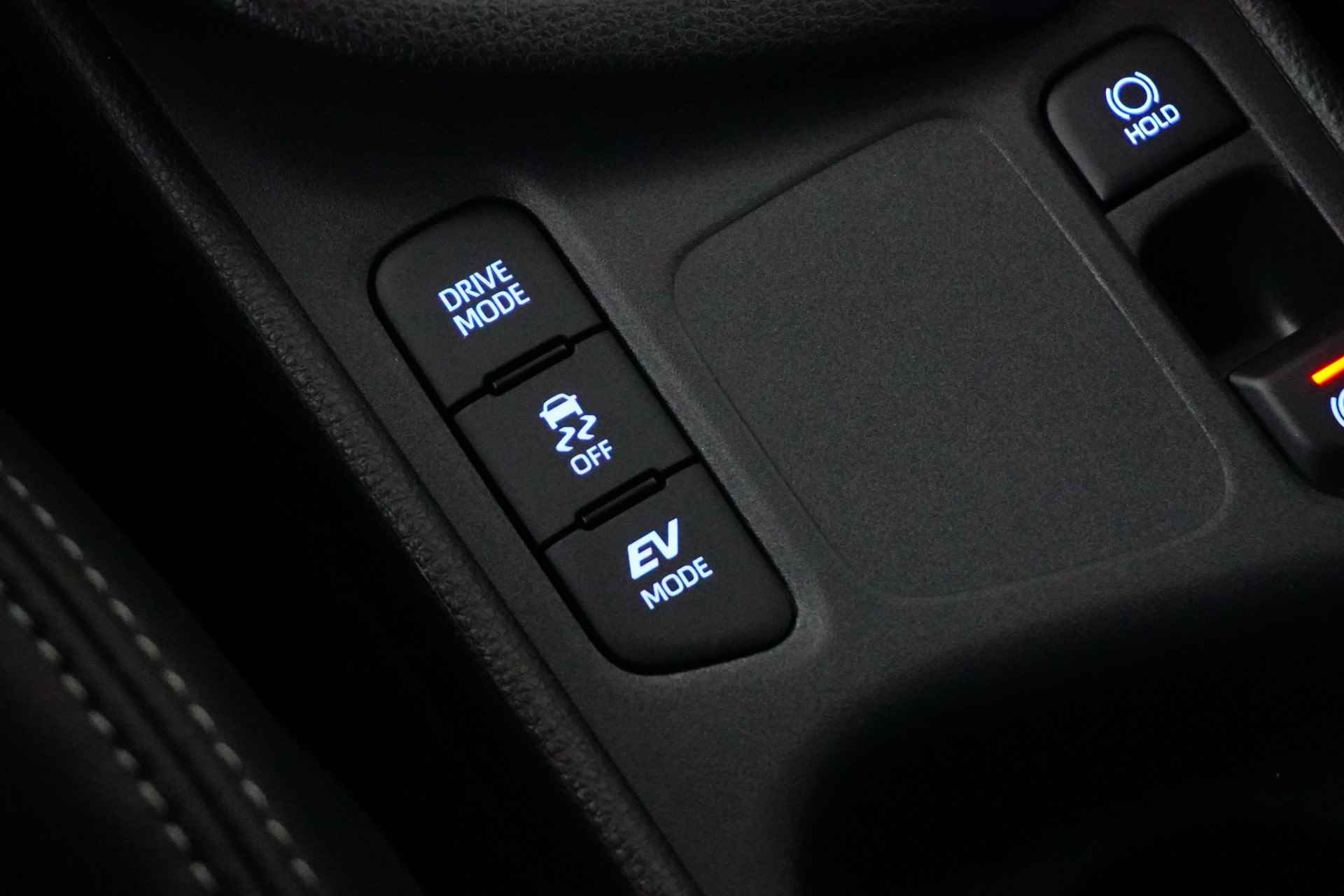 Toyota Yaris 1.5 Hybrid Dynamic | Navigatie | Headup display | Stuur/stoel verwarming | Camera | Draadloos laden | - 25/29