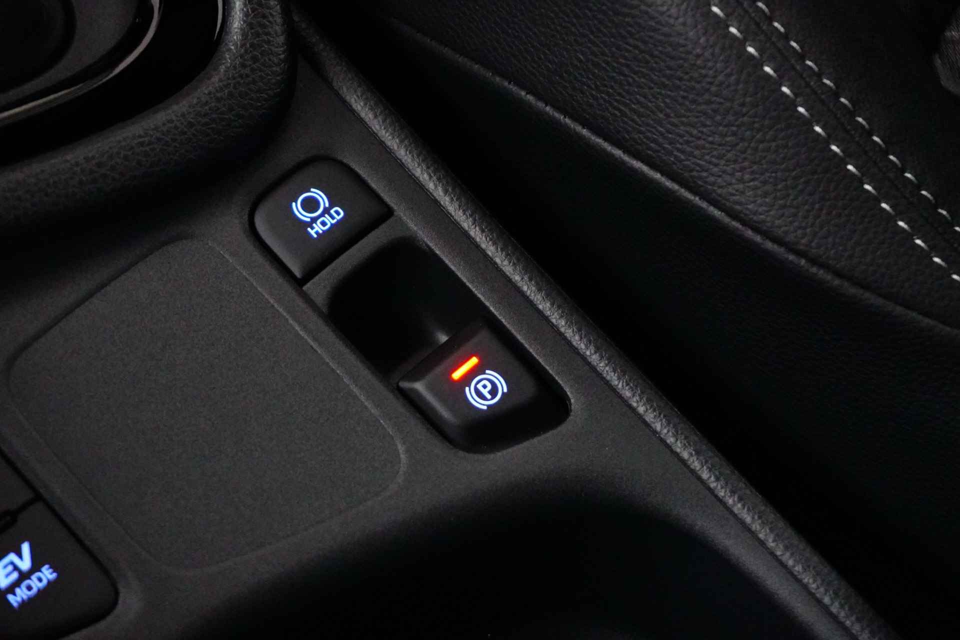 Toyota Yaris 1.5 Hybrid Dynamic | Navigatie | Headup display | Stuur/stoel verwarming | Camera | Draadloos laden | - 26/29