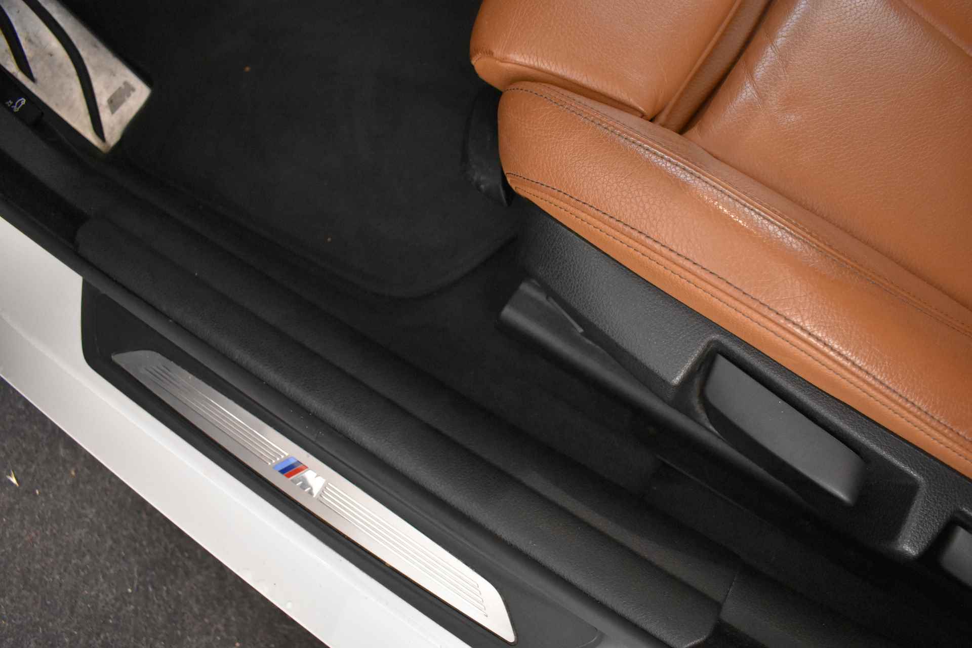 BMW 4 Serie Gran Coupé 420i High Executive M Sport Automaat / Schuif-kanteldak / Achteruitrijcamera / Sportstoelen / LED / M Sportonderstel / Comfort Access / Park Assistant / Leder - 17/59