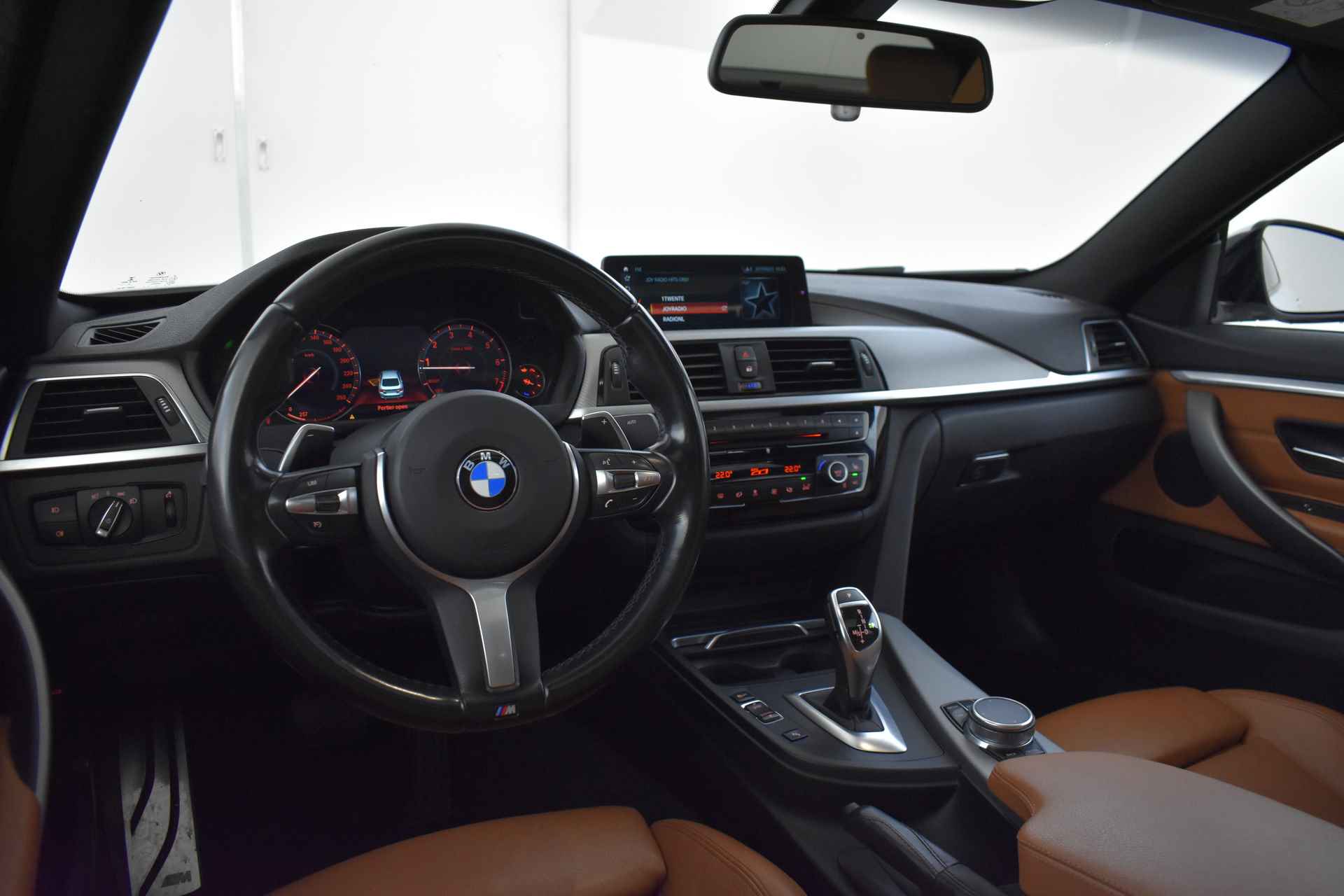 BMW 4 Serie Gran Coupé 420i High Executive M Sport Automaat / Schuif-kanteldak / Achteruitrijcamera / Sportstoelen / LED / M Sportonderstel / Comfort Access / Park Assistant / Leder - 20/59